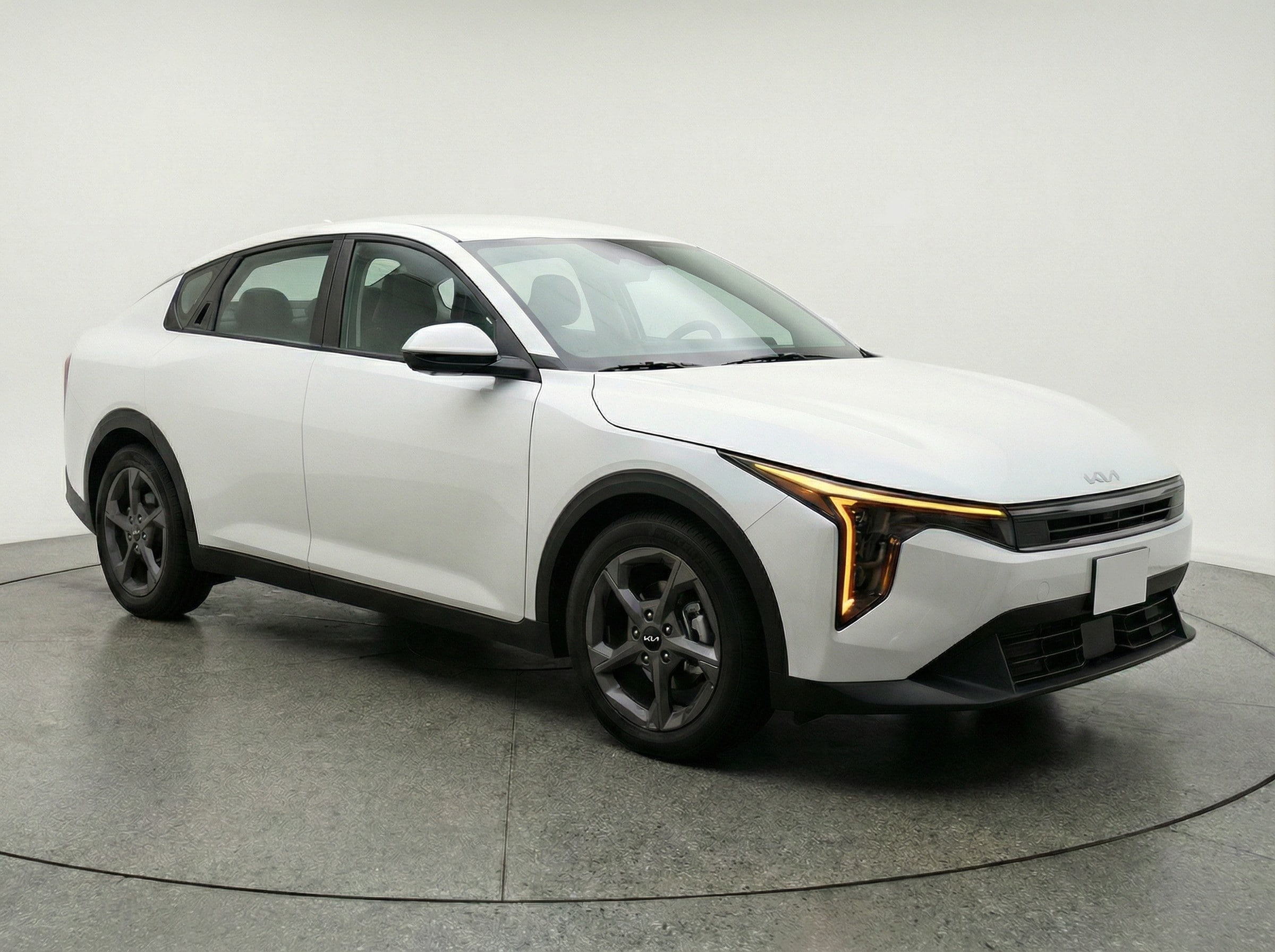 Thumbnail: 2025 Kia K4 - 1