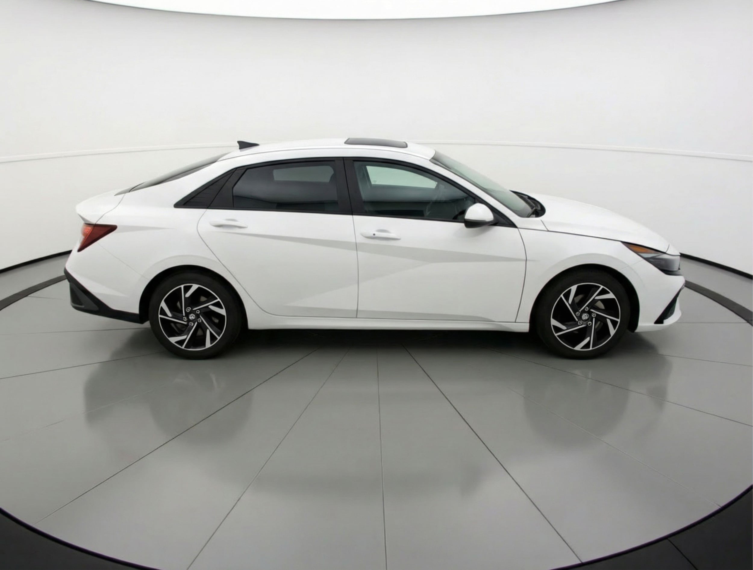 Thumbnail: 2025 Hyundai Elantra - 8