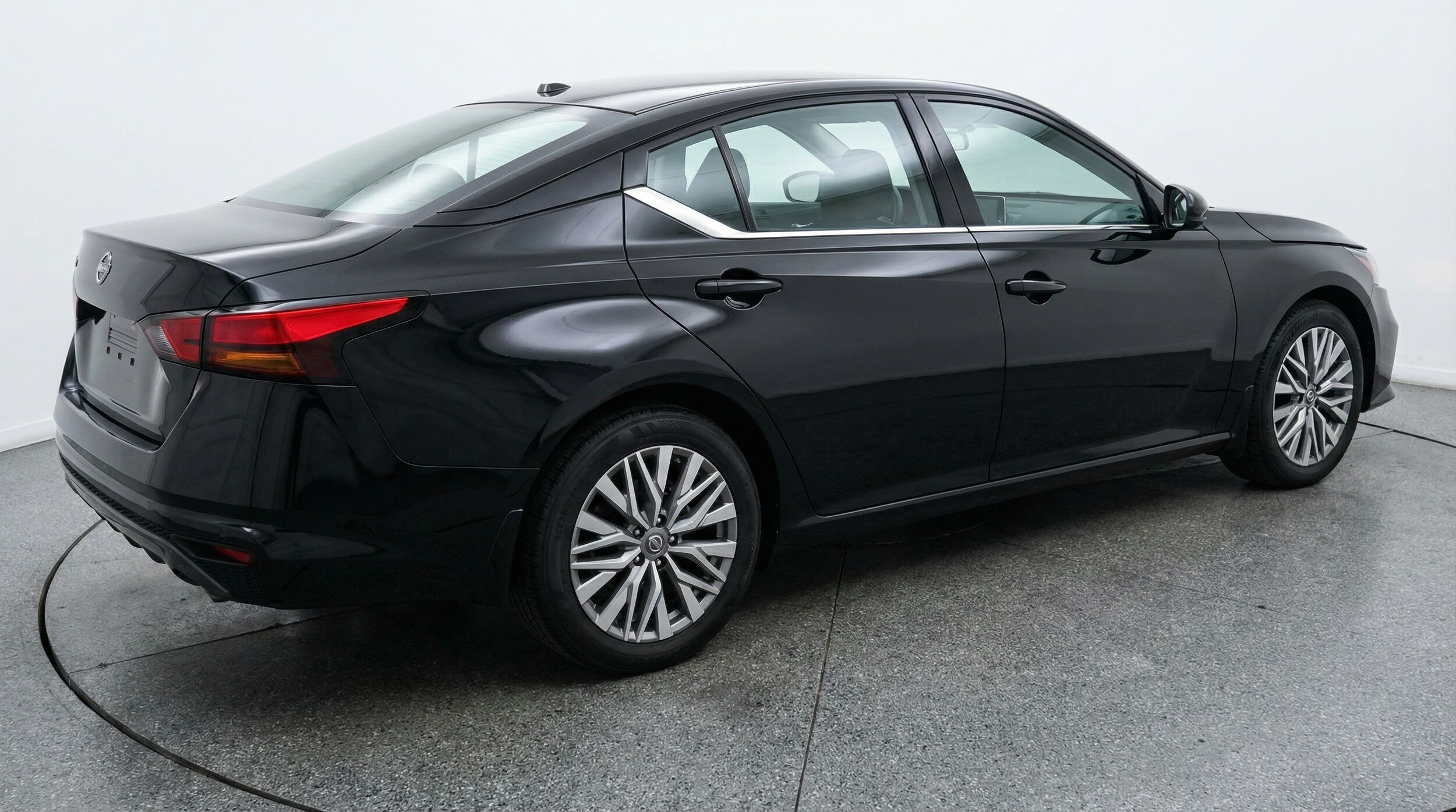 Thumbnail: 2025 Nissan Altima - 7