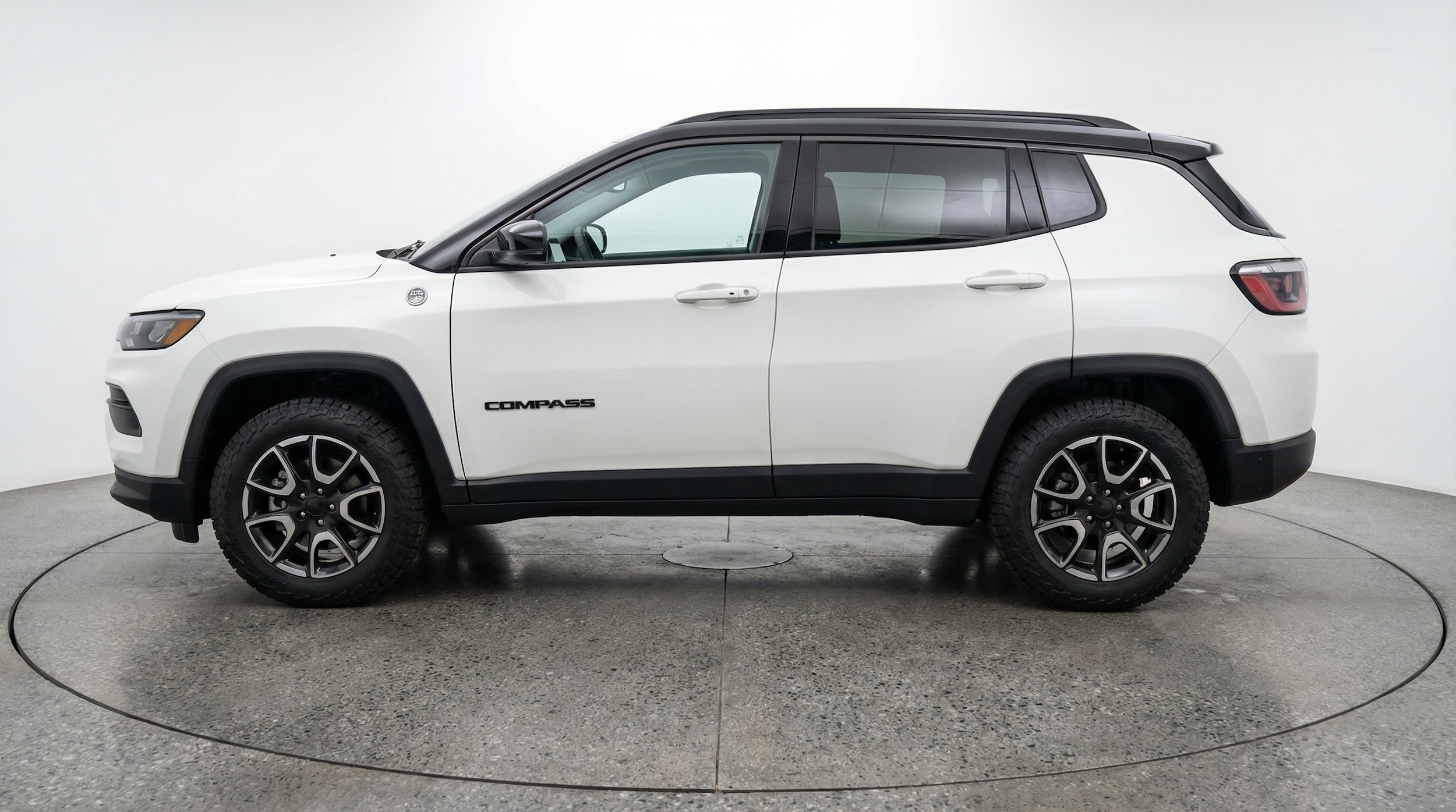Thumbnail: 2025 Jeep Compass - 4