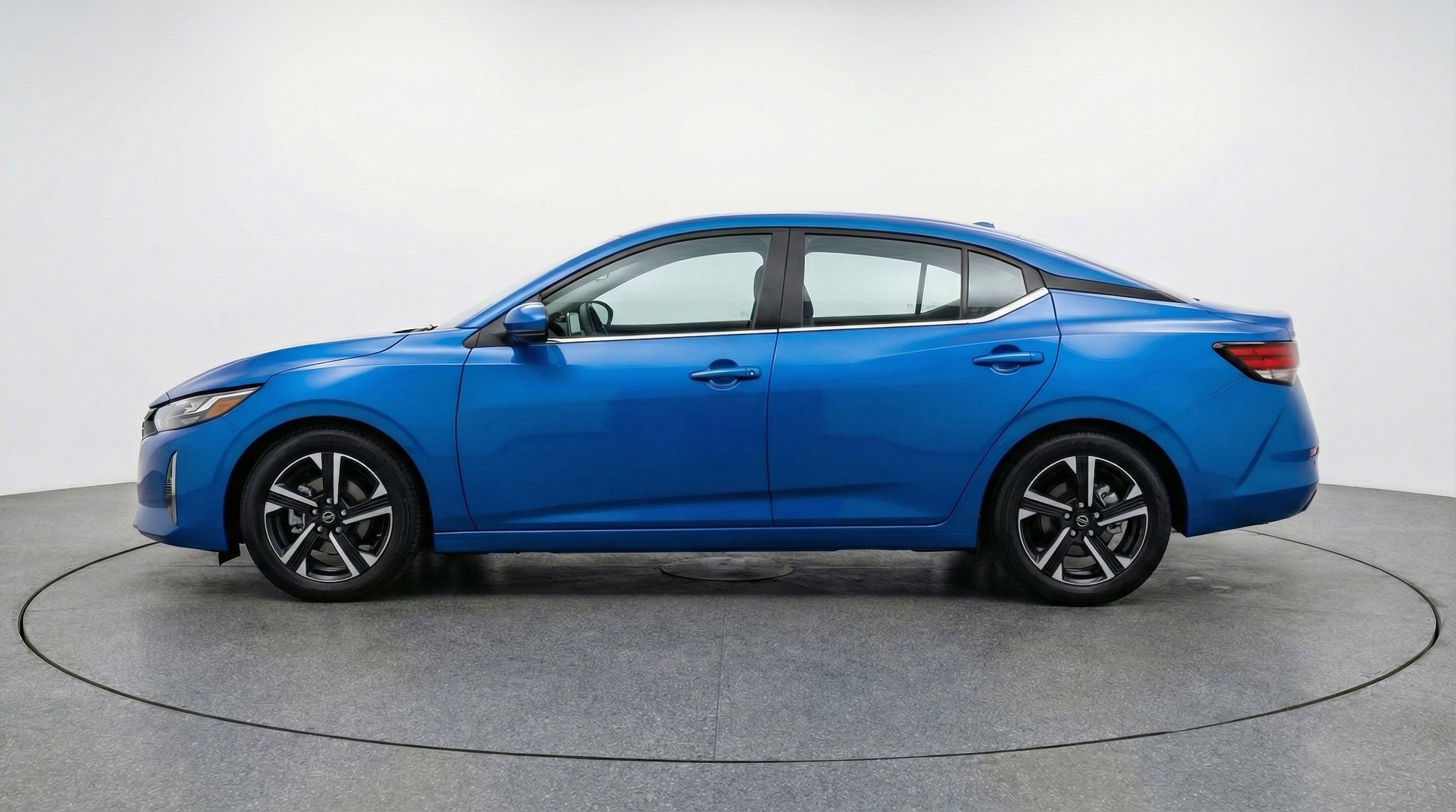 Thumbnail: 2025 Nissan Sentra - 5