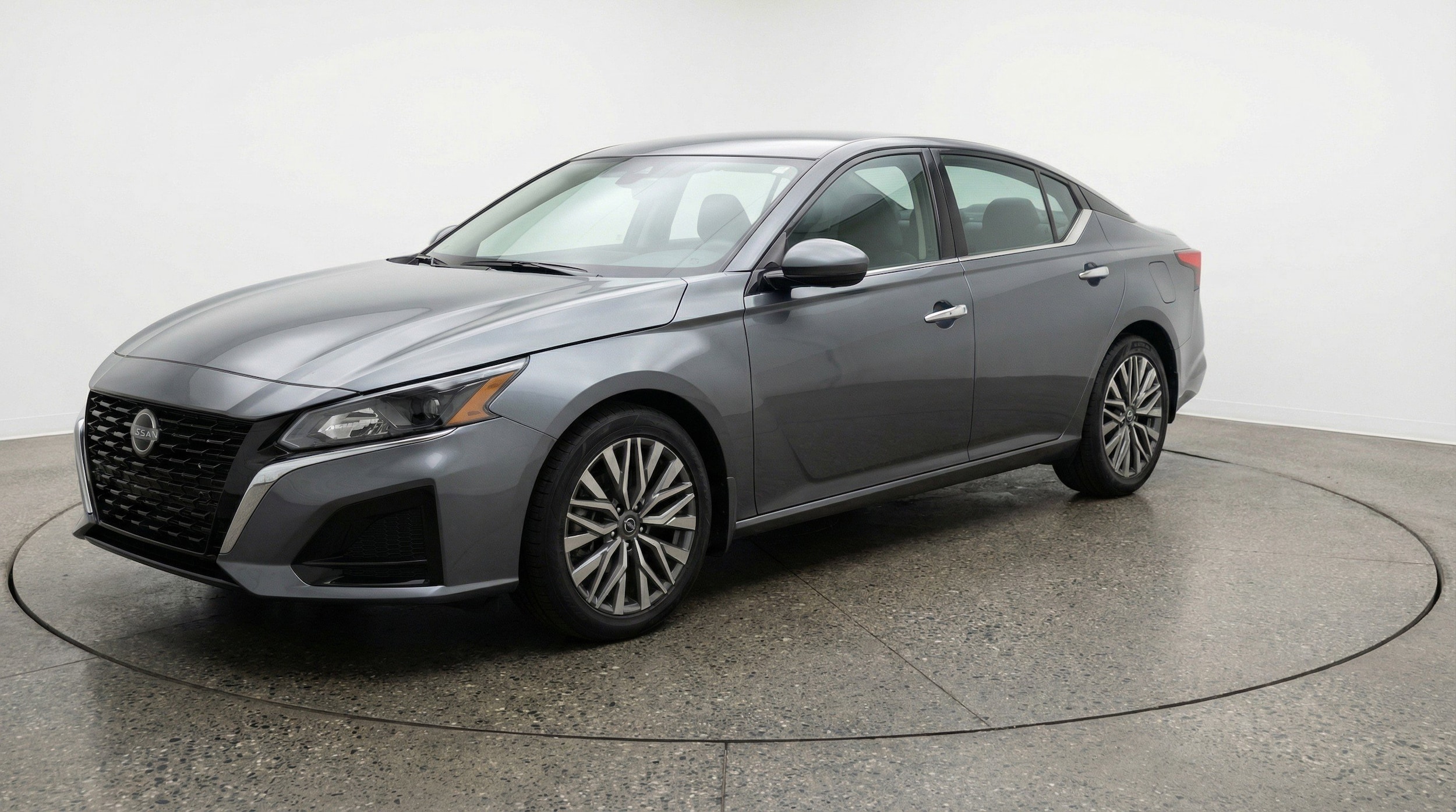 Thumbnail: 2025 Nissan Altima - 3