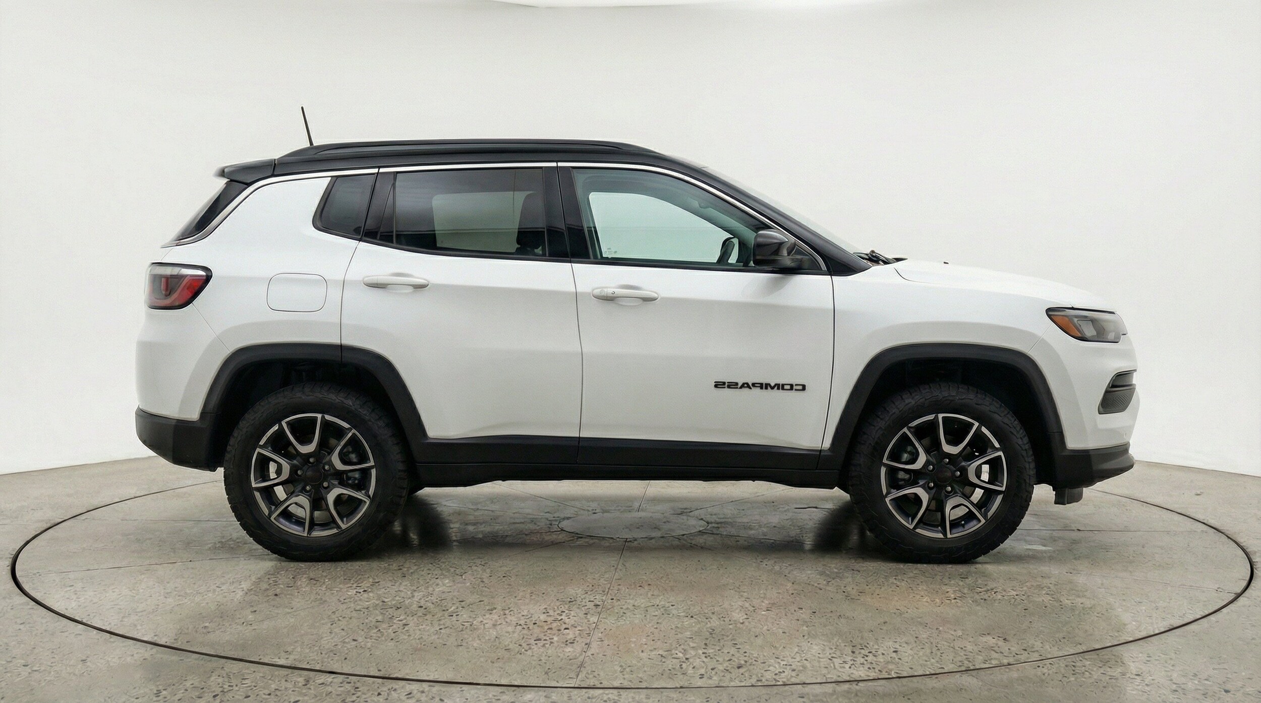 Thumbnail: 2025 Jeep Compass - 11