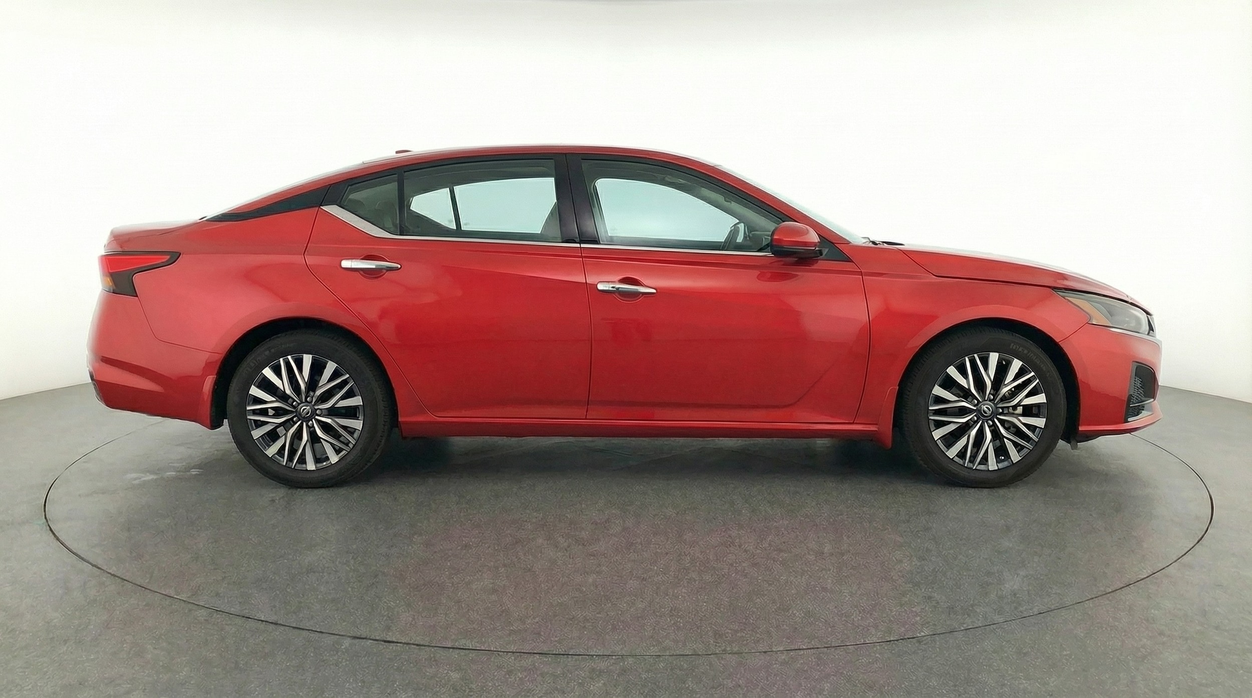 Thumbnail: 2025 Nissan Altima - 8