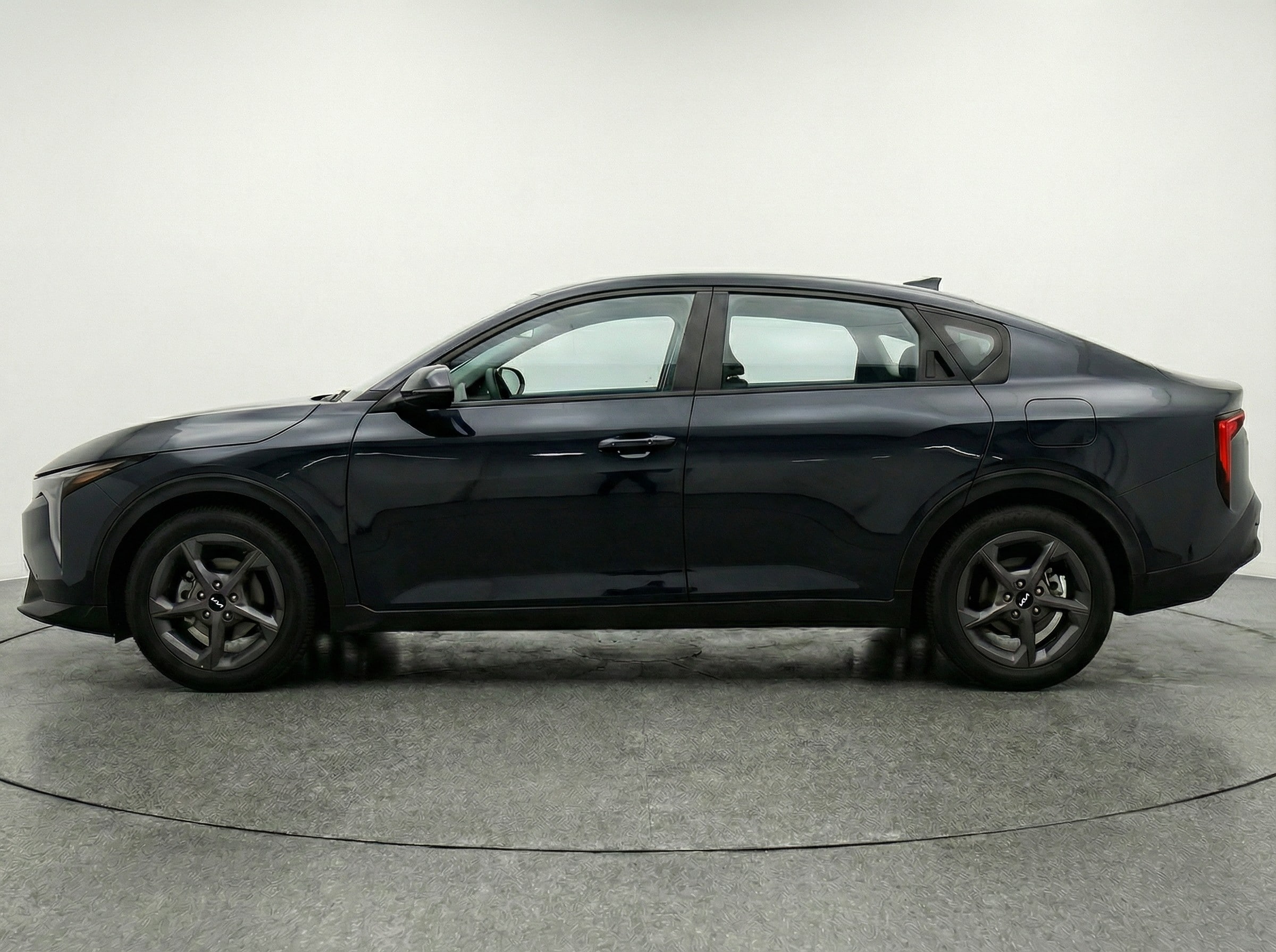 Thumbnail: 2025 Kia K4 - 4