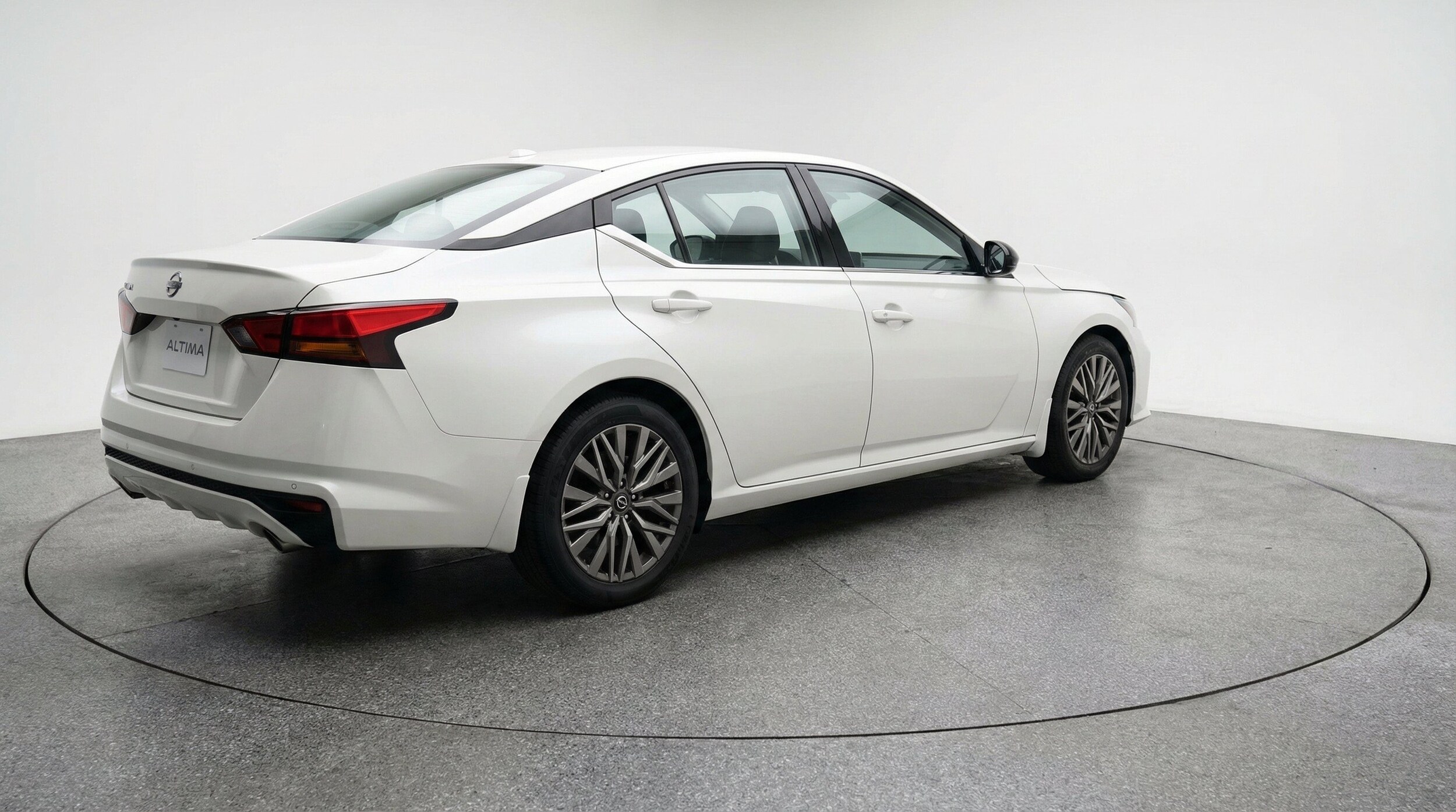 Thumbnail: 2025 Nissan Altima - 9
