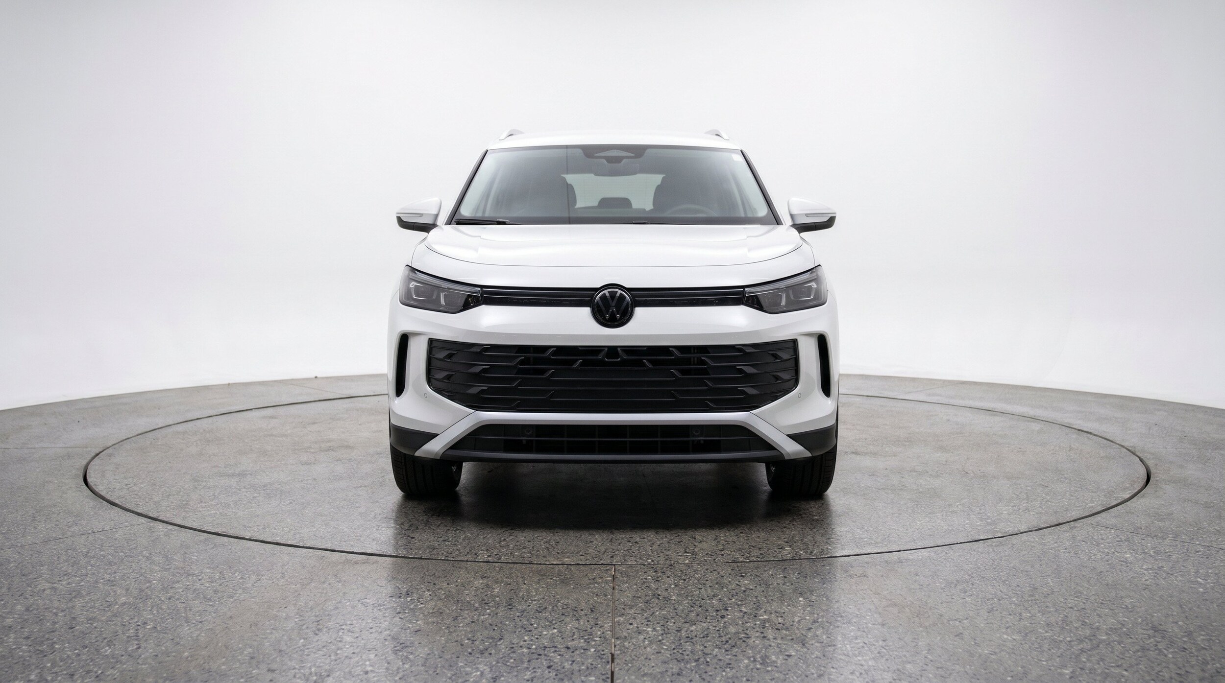 Thumbnail: 2026 Volkswagen Tiguan - 2