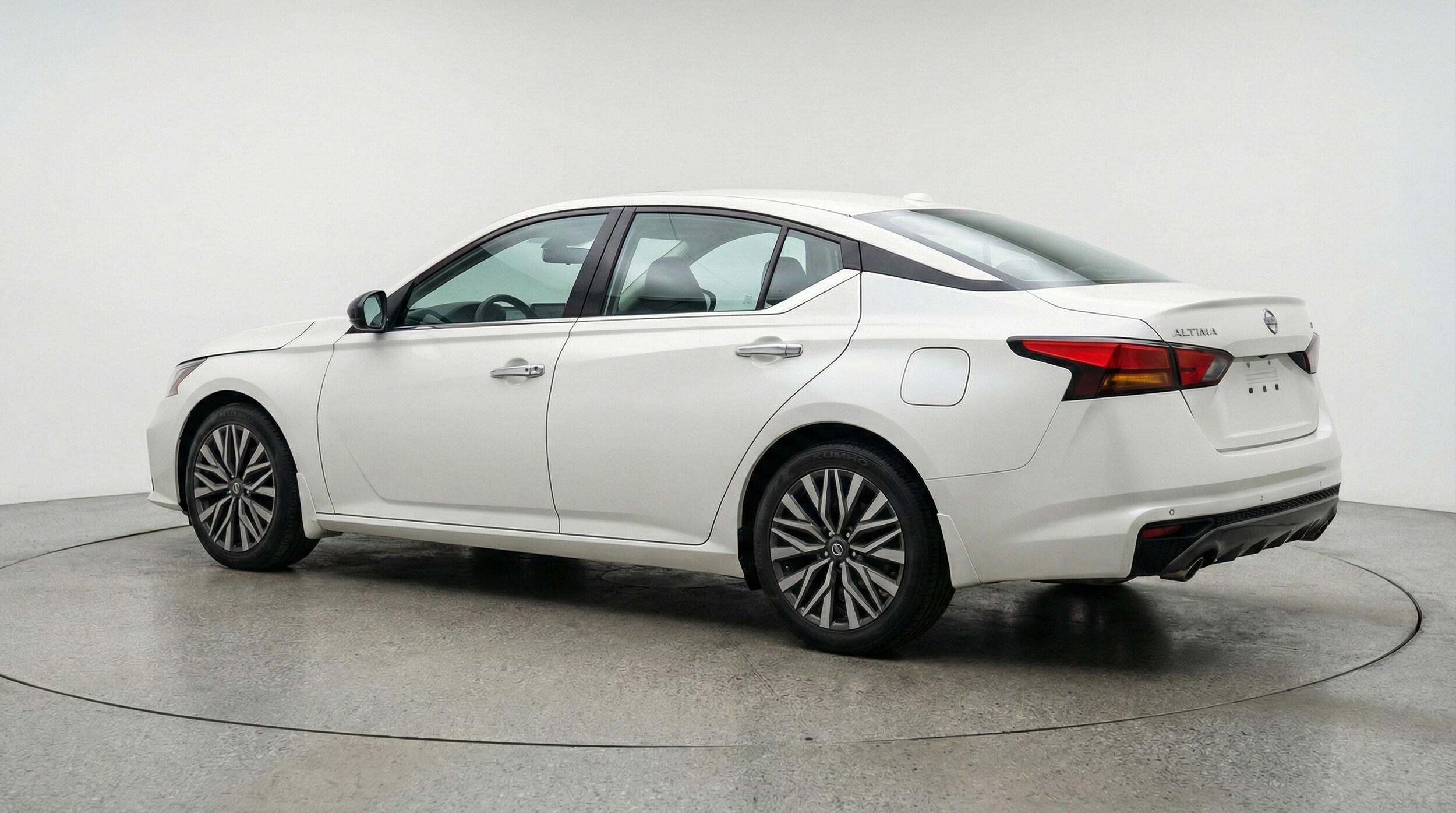 Thumbnail: 2025 Nissan Altima - 5