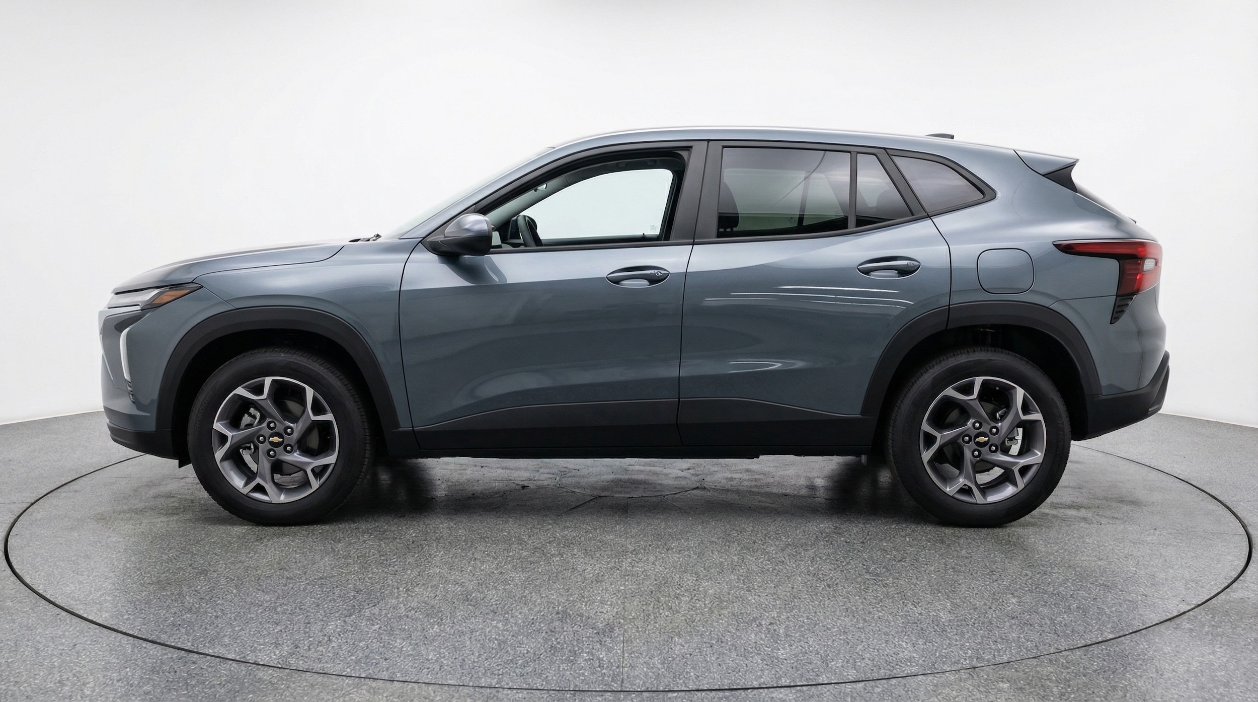 Thumbnail: 2025 Chevrolet Trax - 4