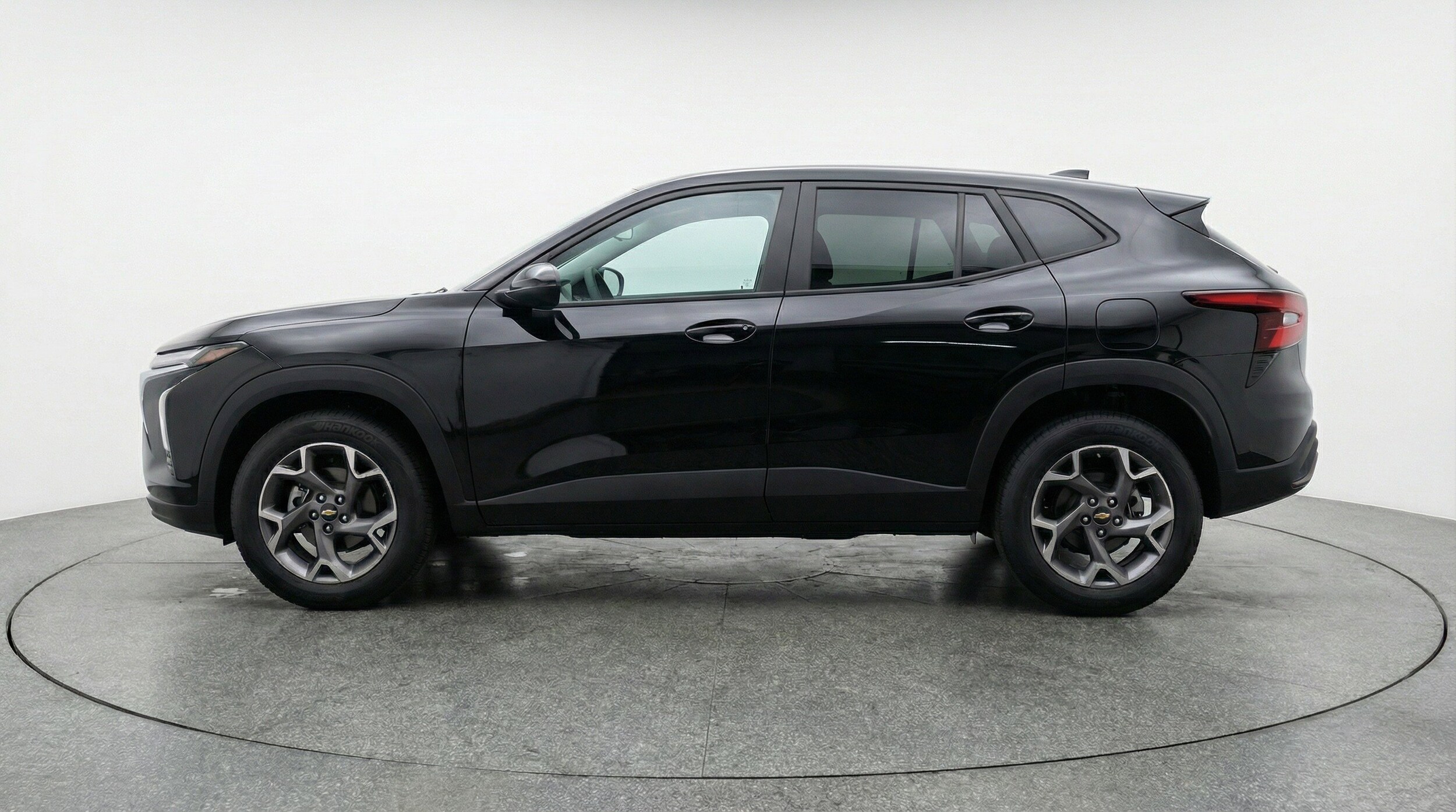 Thumbnail: 2025 Chevrolet Trax - 5