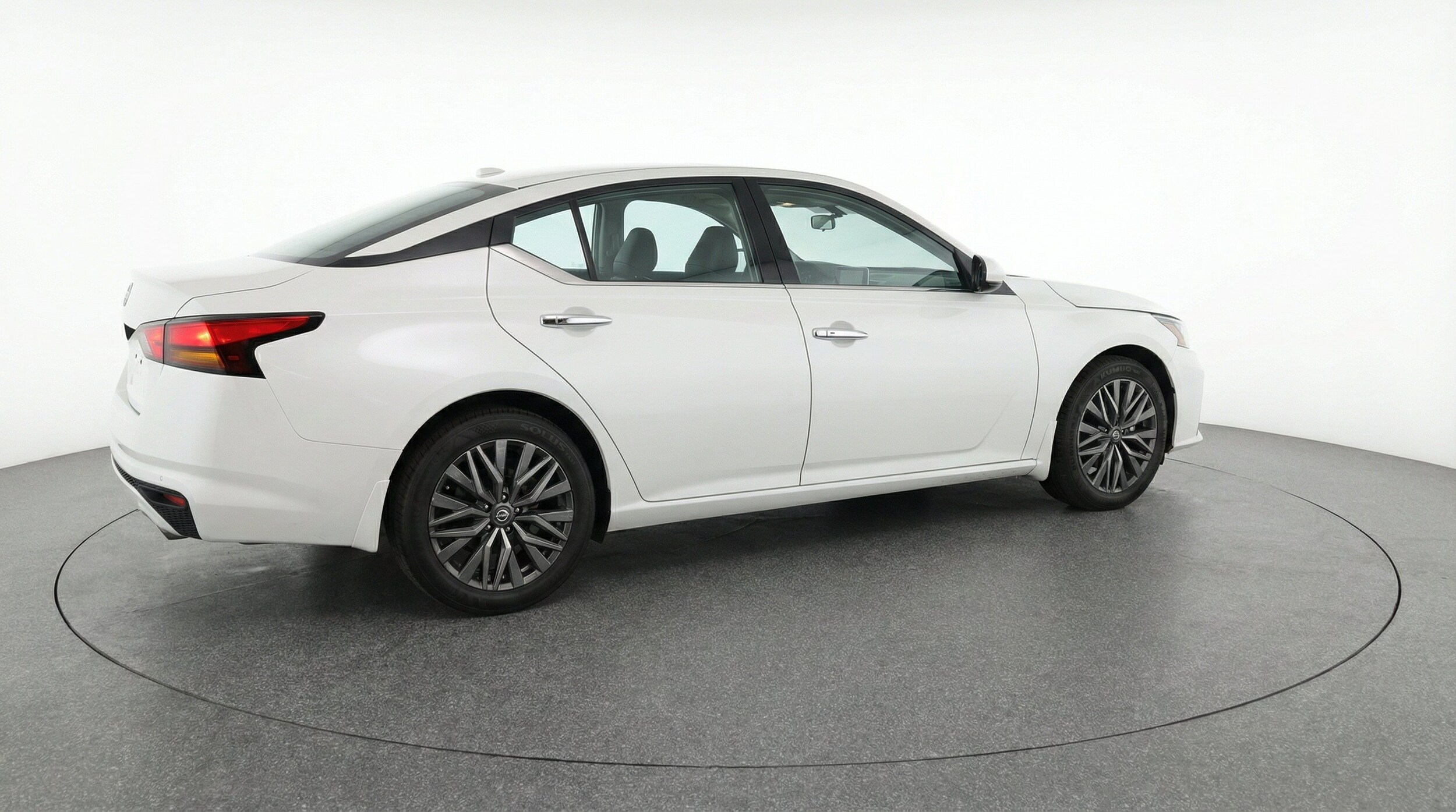 Thumbnail: 2025 Nissan Altima - 9