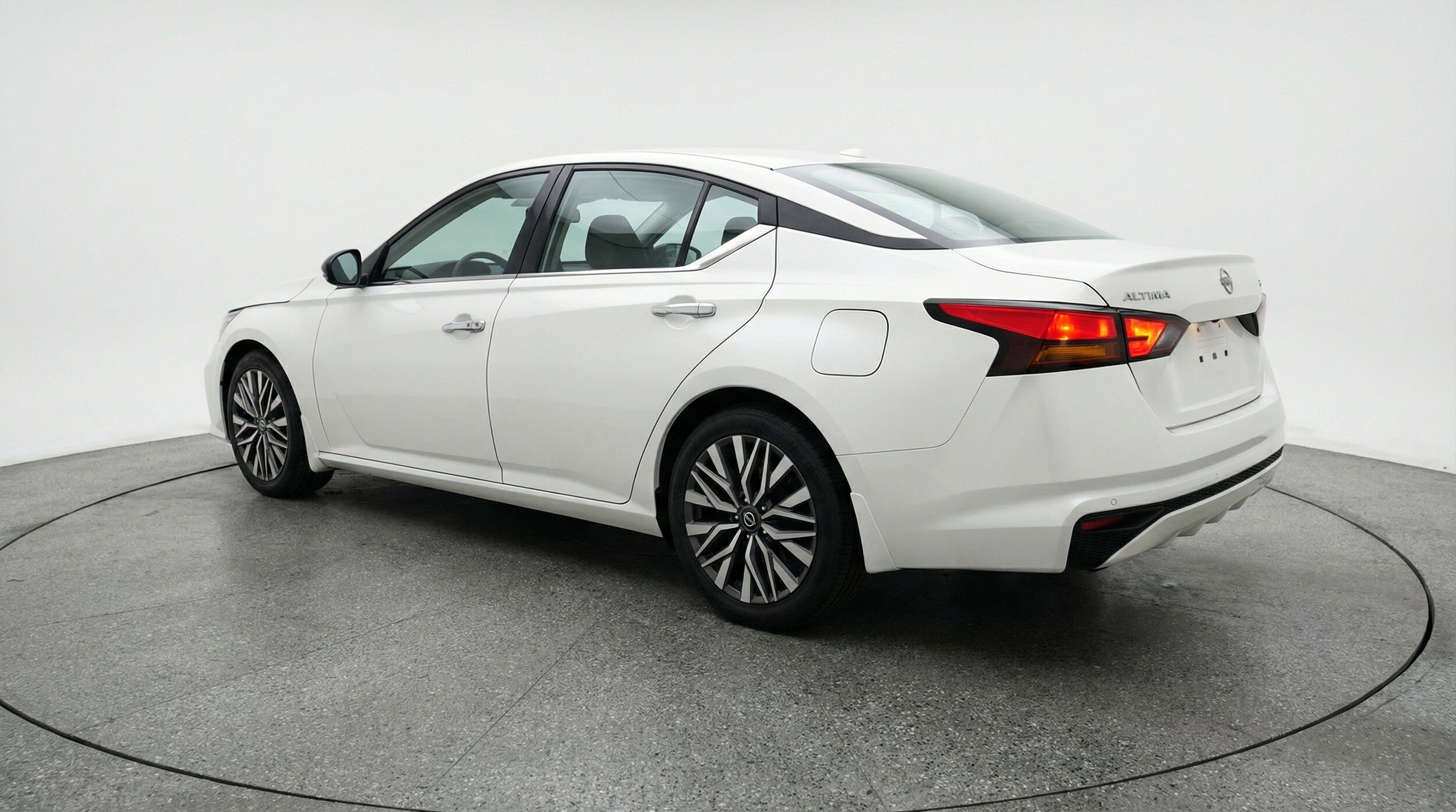 Thumbnail: 2025 Nissan Altima - 6