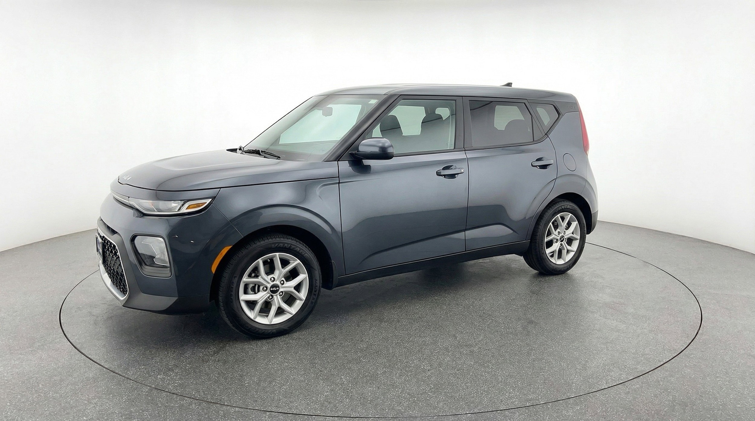 Thumbnail: 2025 Kia Soul - 3