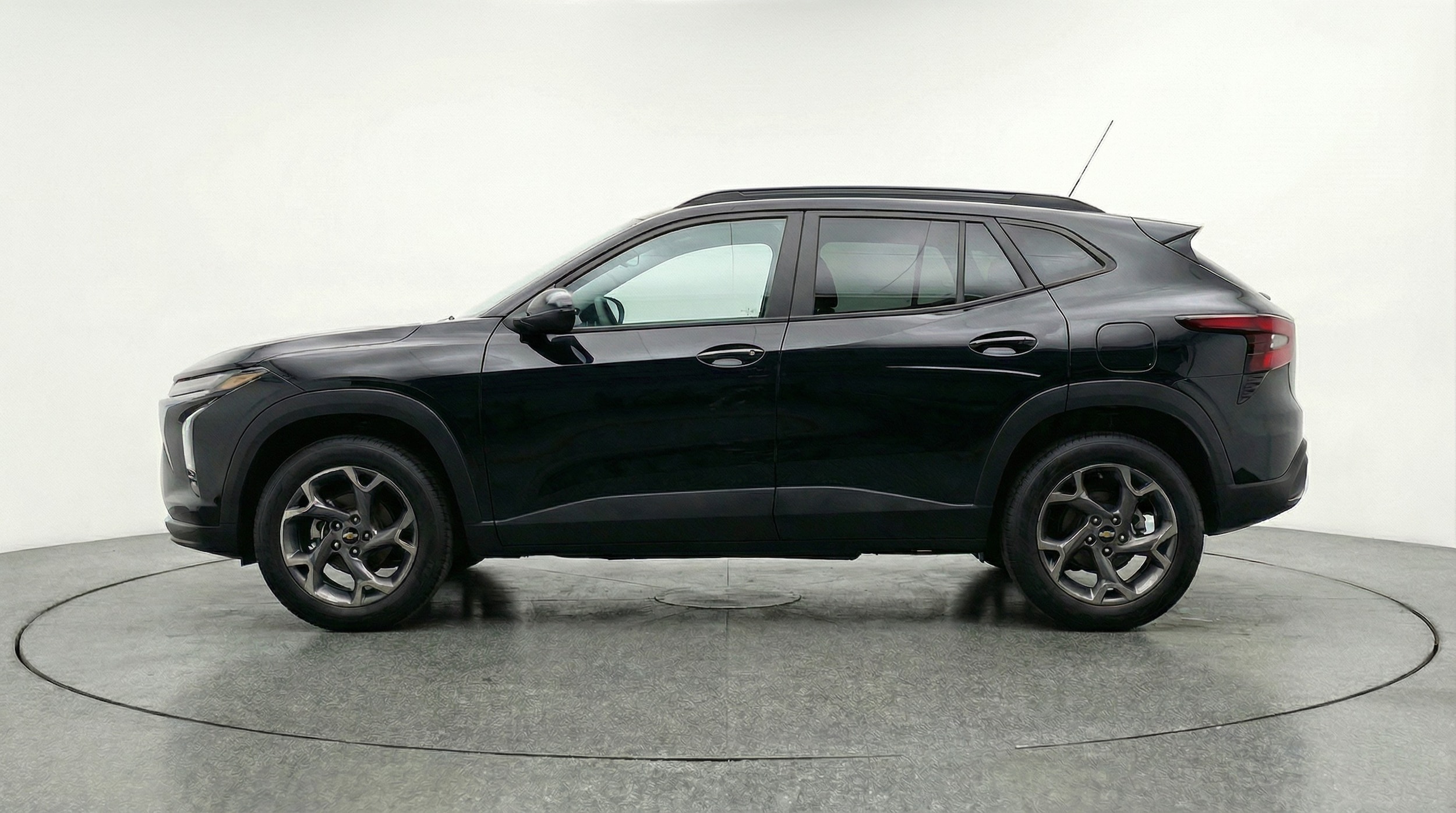 Thumbnail: 2025 Chevrolet Trax - 4