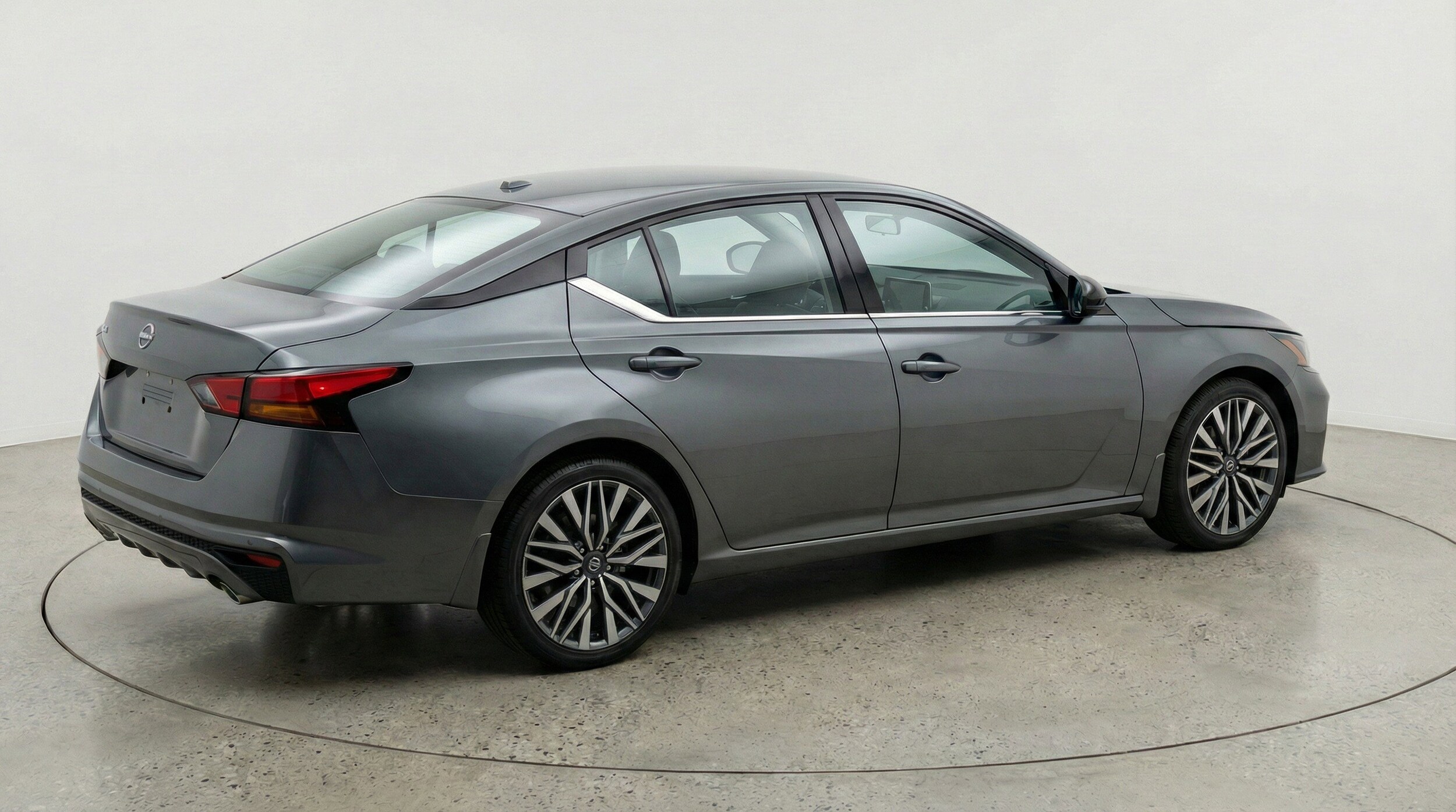 Thumbnail: 2025 Nissan Altima - 9