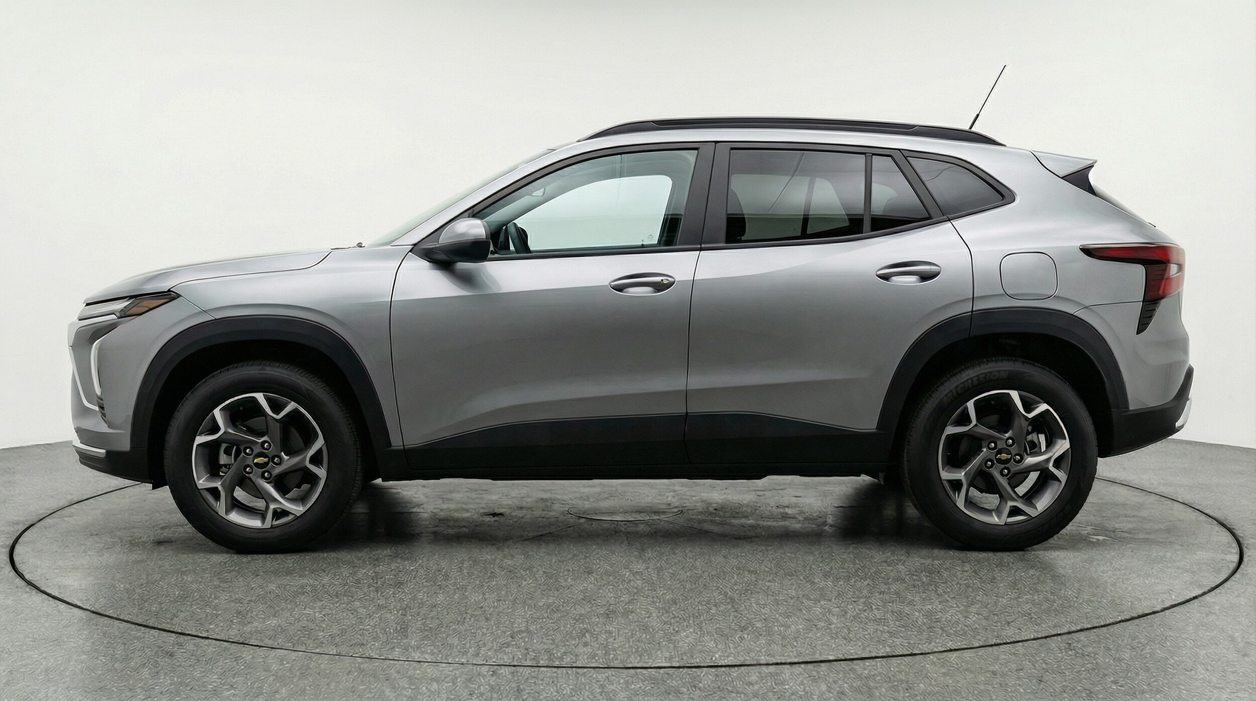 Thumbnail: 2025 Chevrolet Trax - 4