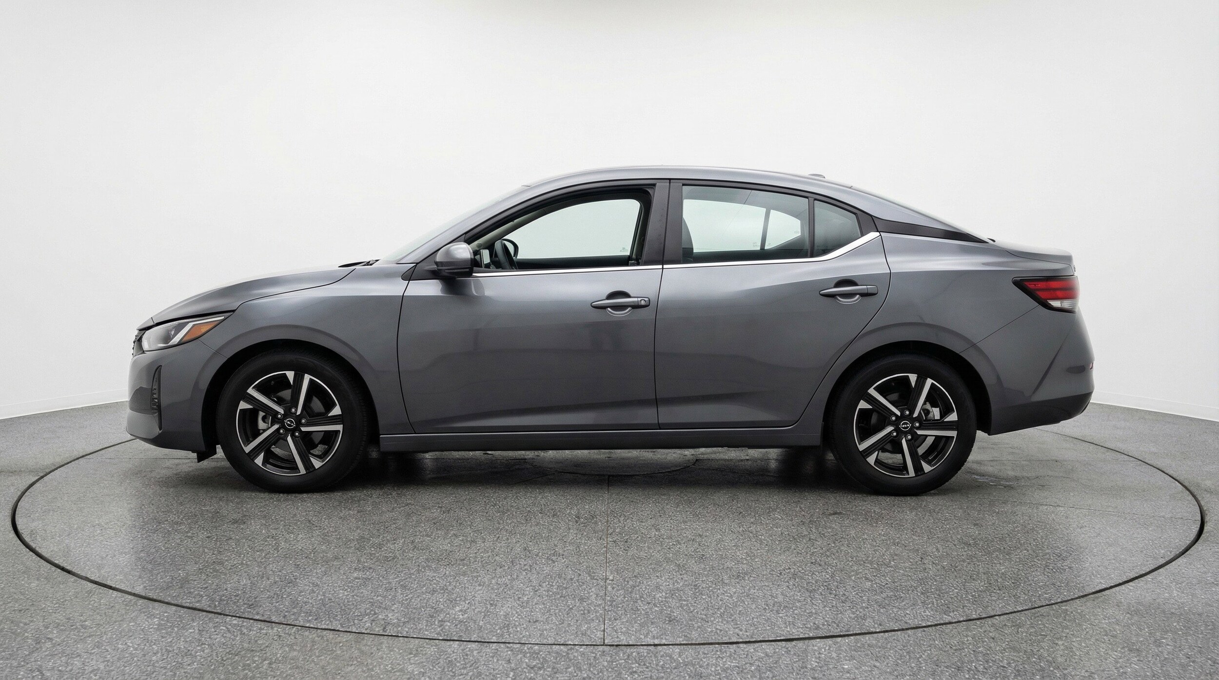 Thumbnail: 2025 Nissan Sentra - 5