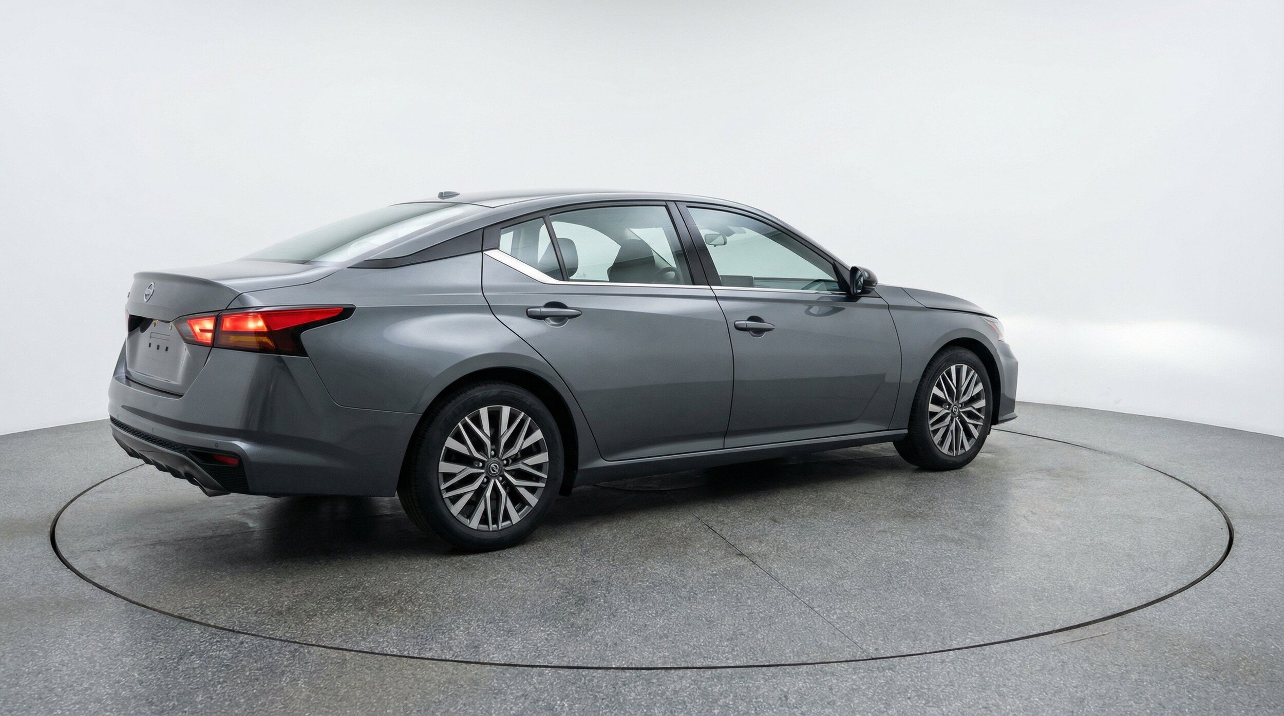 Thumbnail: 2025 Nissan Altima - 9