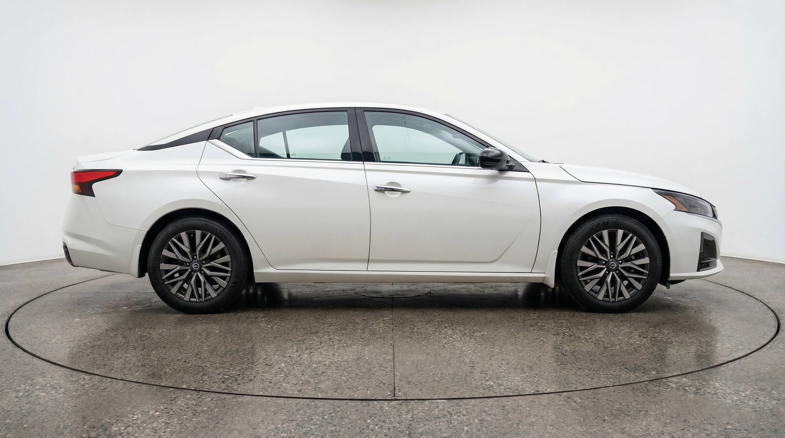 Thumbnail: 2025 Nissan Altima - 8