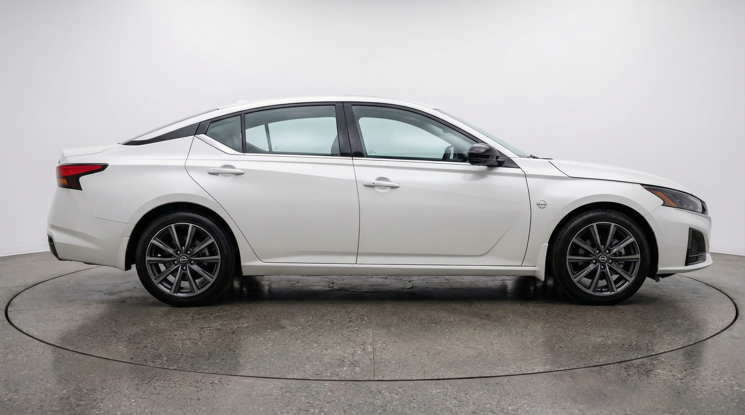 Thumbnail: 2025 Nissan Altima - 8