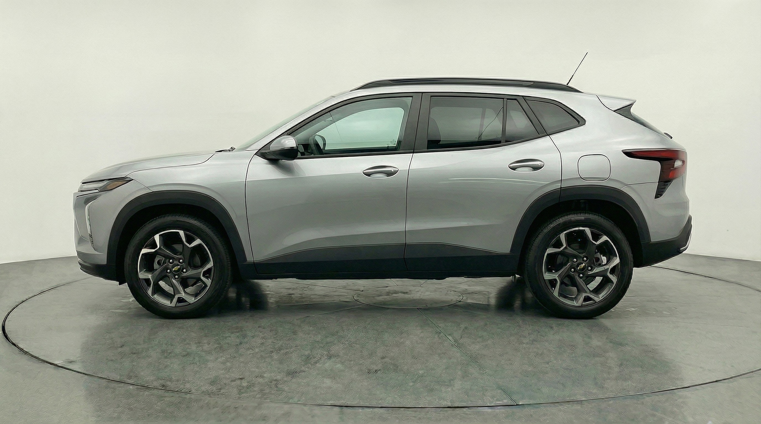 Thumbnail: 2025 Chevrolet Trax - 5