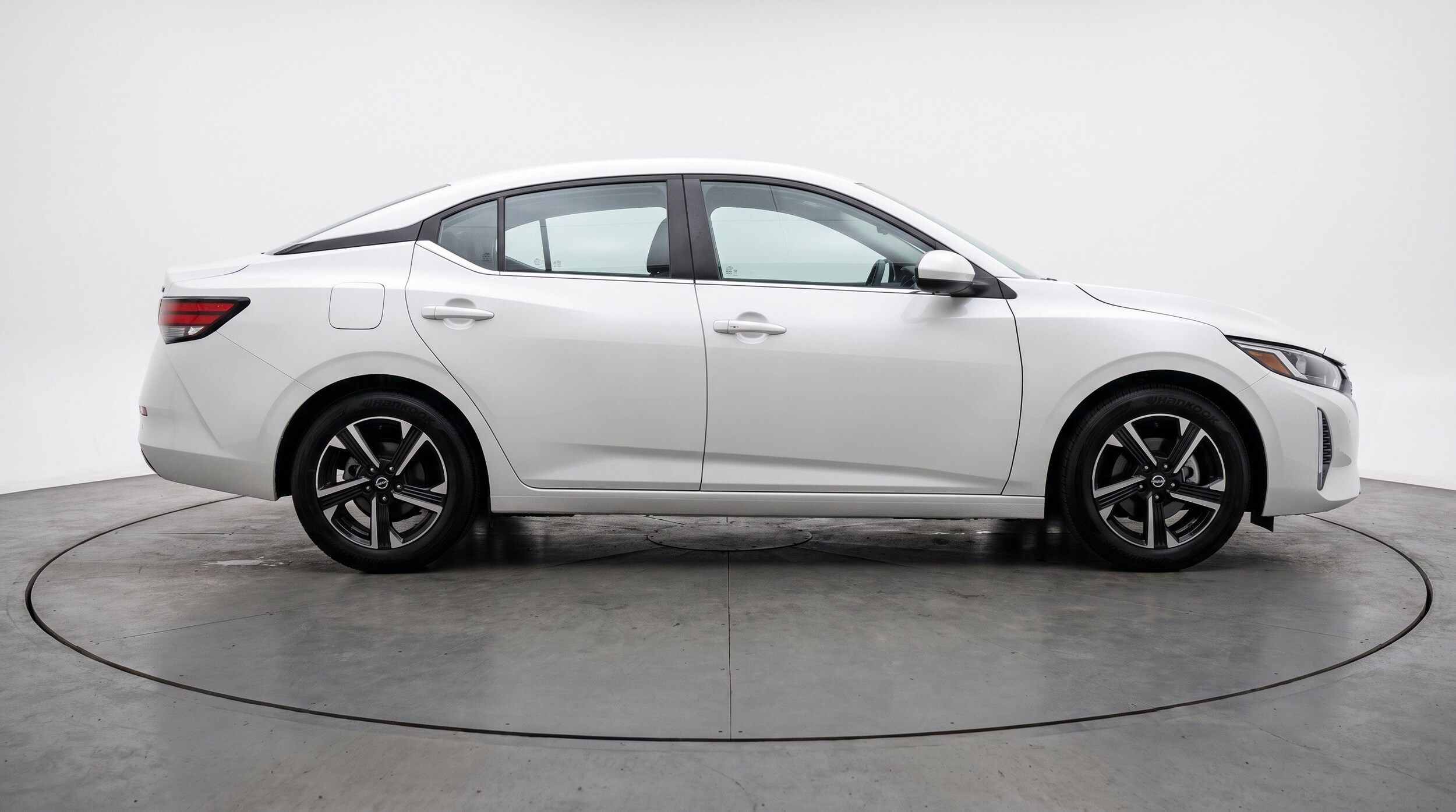 Thumbnail: 2025 Nissan Sentra - 11