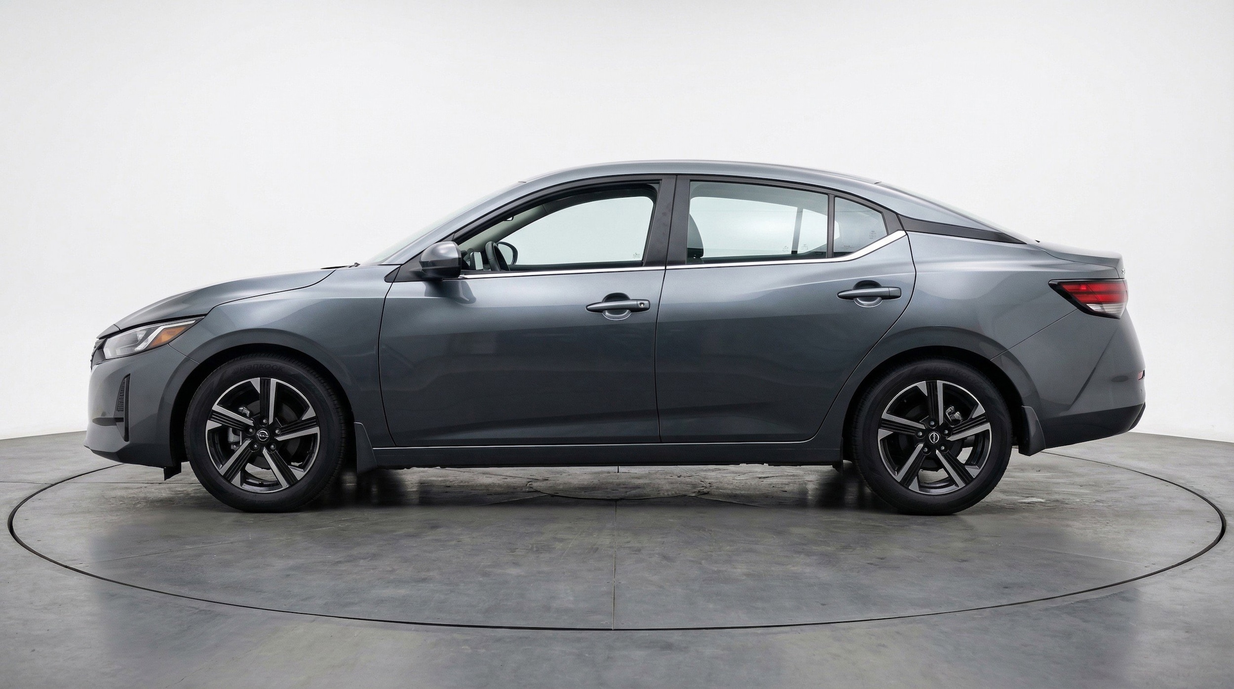 Thumbnail: 2025 Nissan Sentra - 5