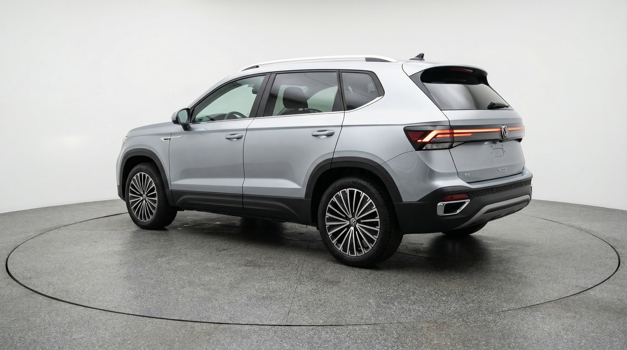 Thumbnail: 2025 Volkswagen Taos - 6