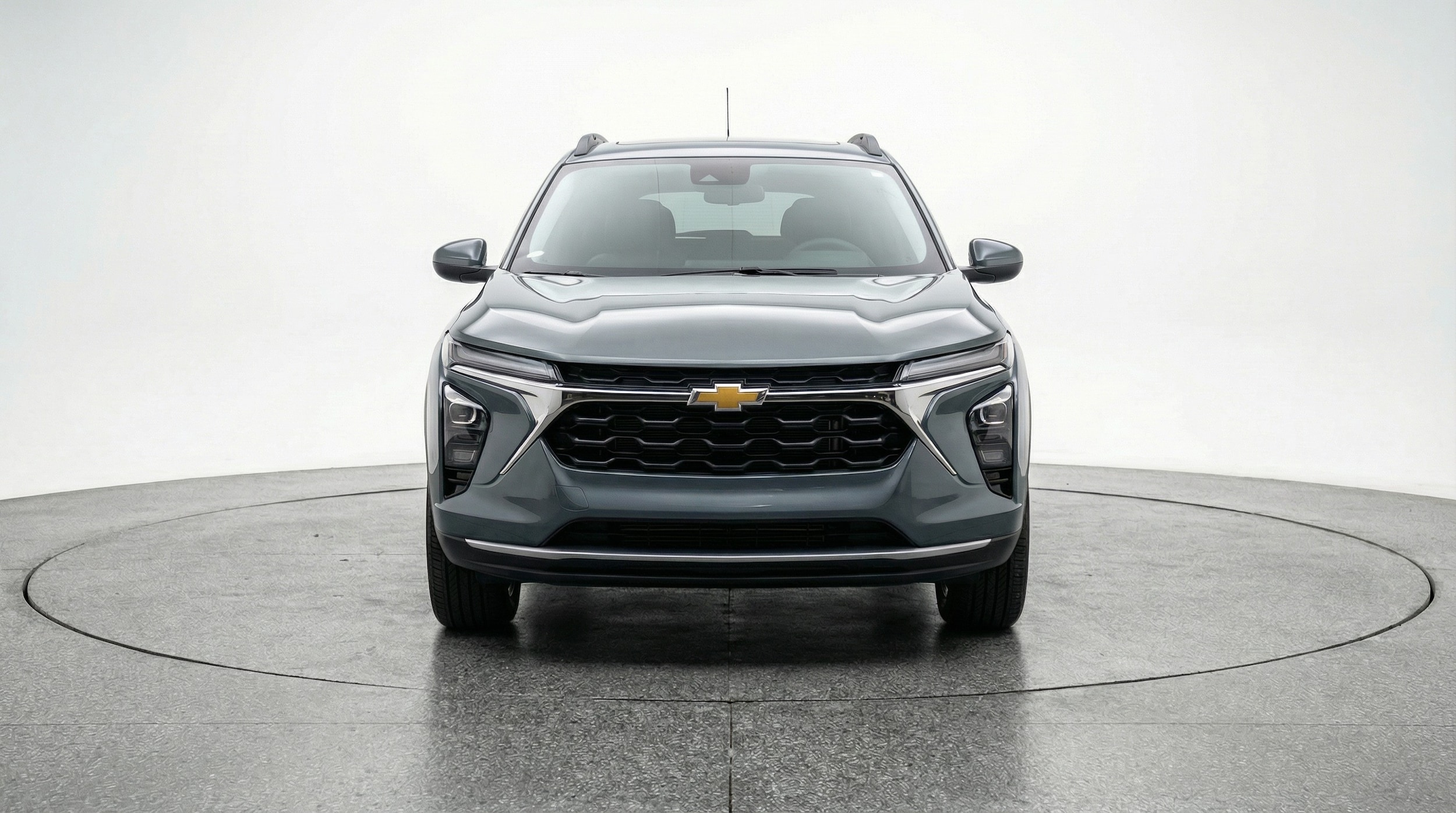 Thumbnail: 2025 Chevrolet Trax - 2