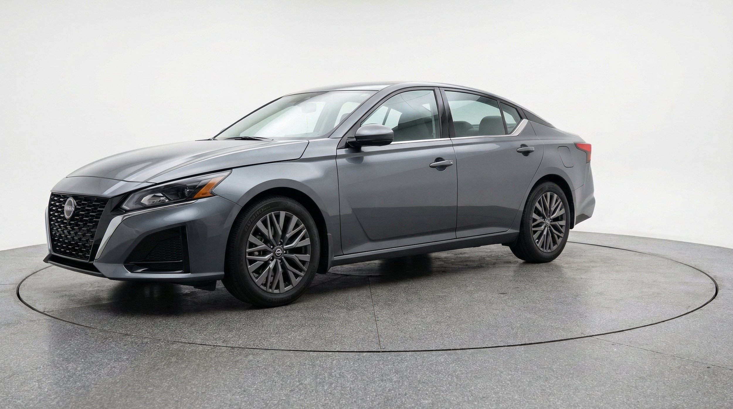 Thumbnail: 2025 Nissan Altima - 3