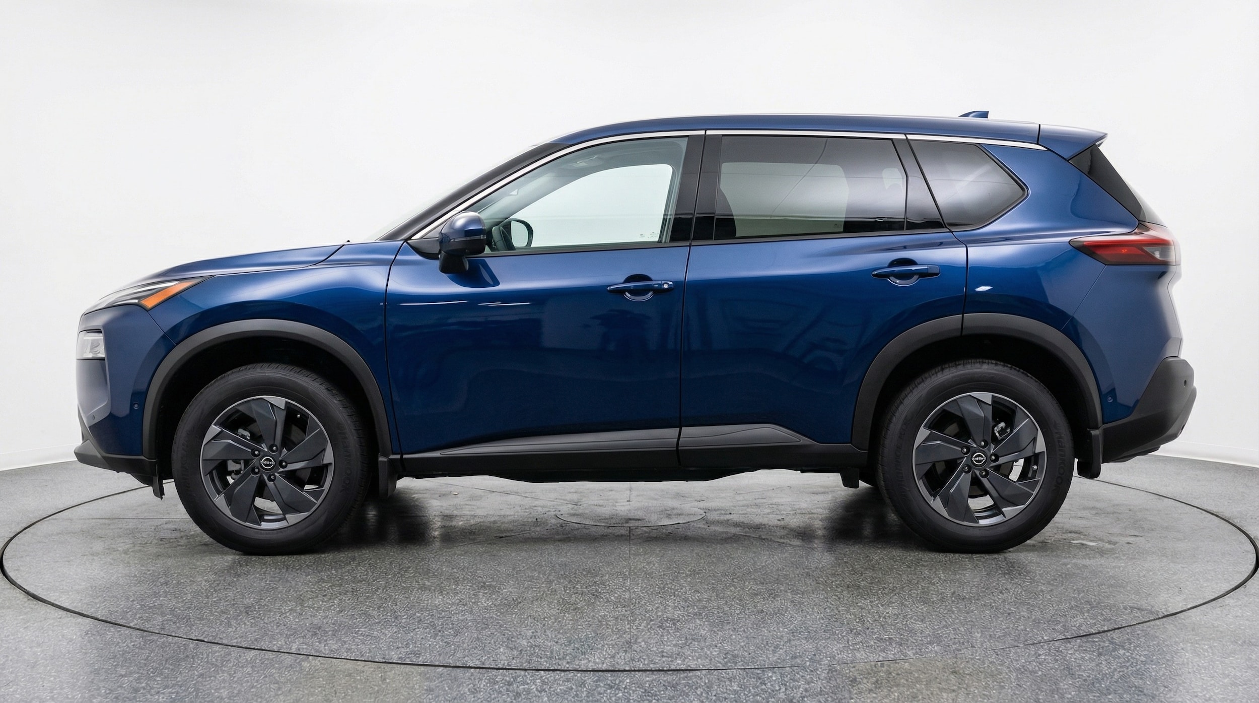 Thumbnail: 2025 Nissan Rogue - 4