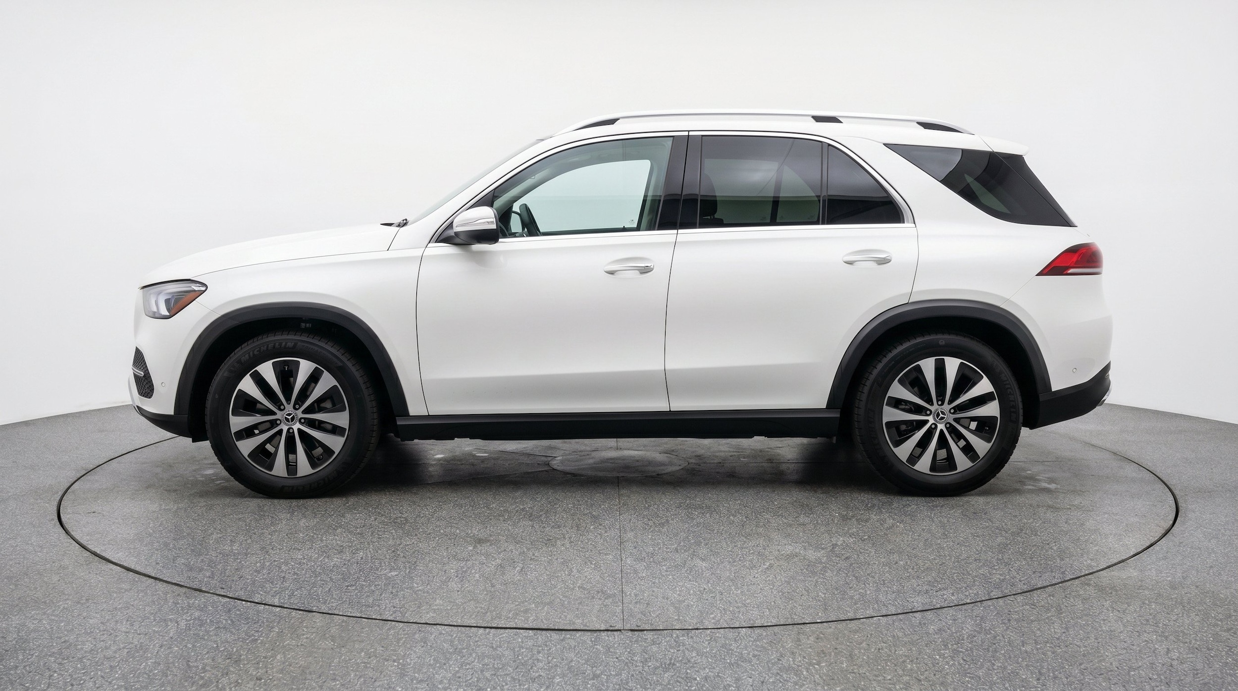 Thumbnail: 2026 Mercedes-Benz GLE - 5