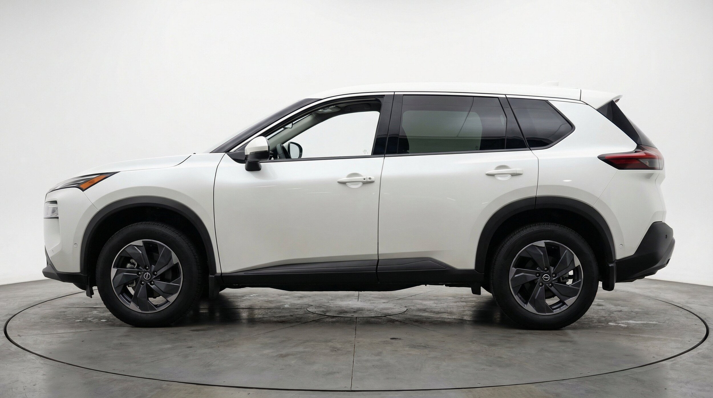 Thumbnail: 2025 Nissan Rogue - 5