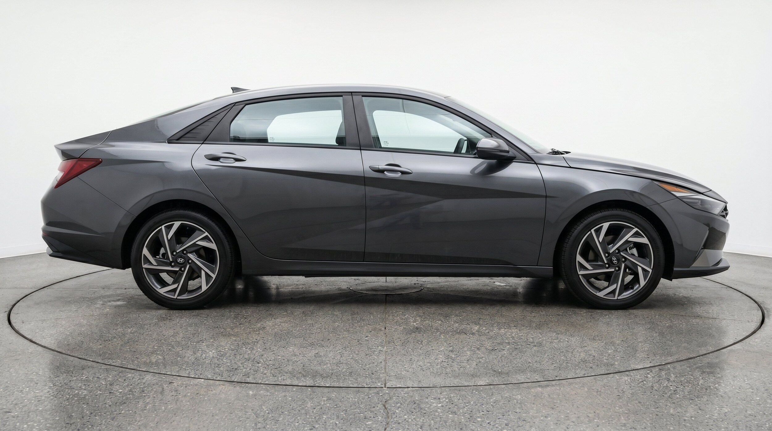 Thumbnail: 2025 Hyundai Elantra - 11