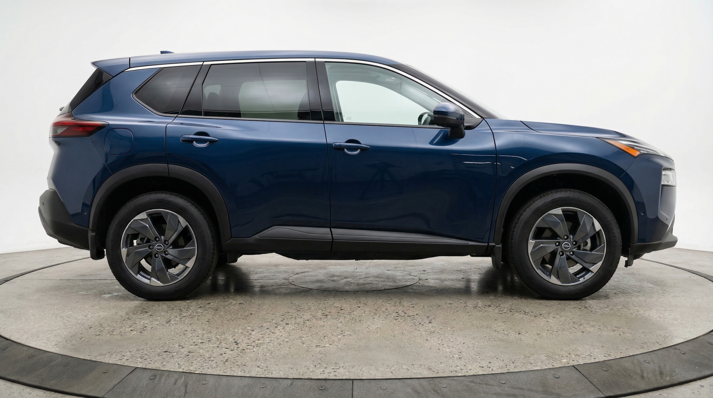 Thumbnail: 2025 Nissan Rogue - 8