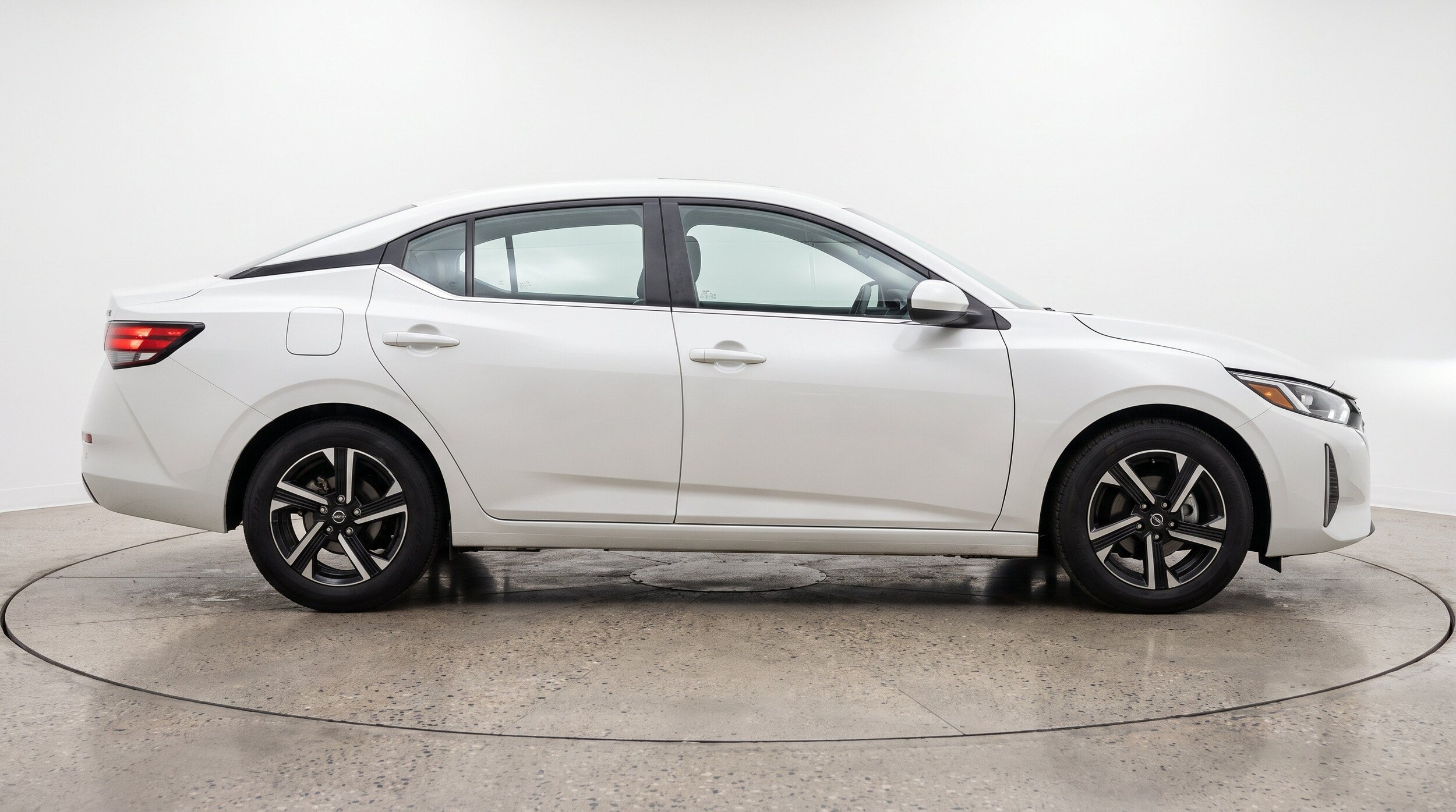 Thumbnail: 2025 Nissan Sentra - 11