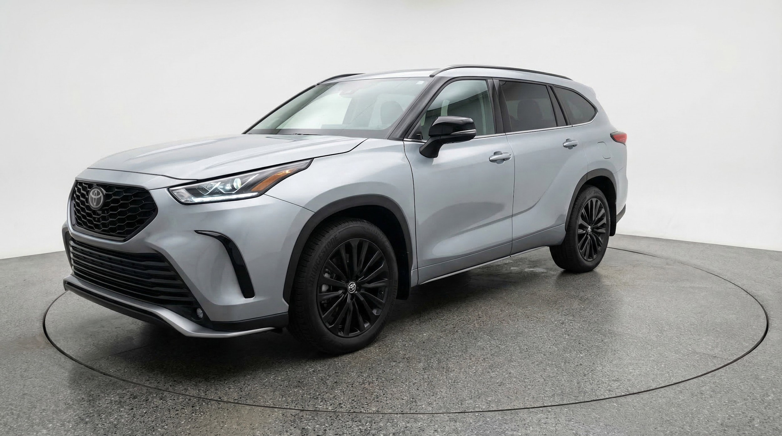 Thumbnail: 2025 Toyota Highlander - 3