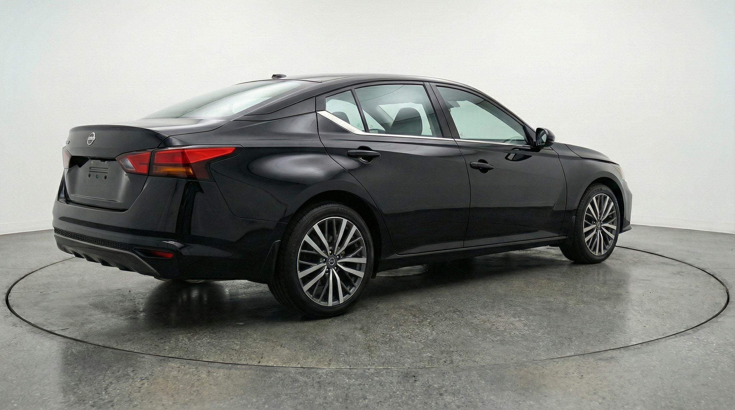 Thumbnail: 2025 Nissan Altima - 7