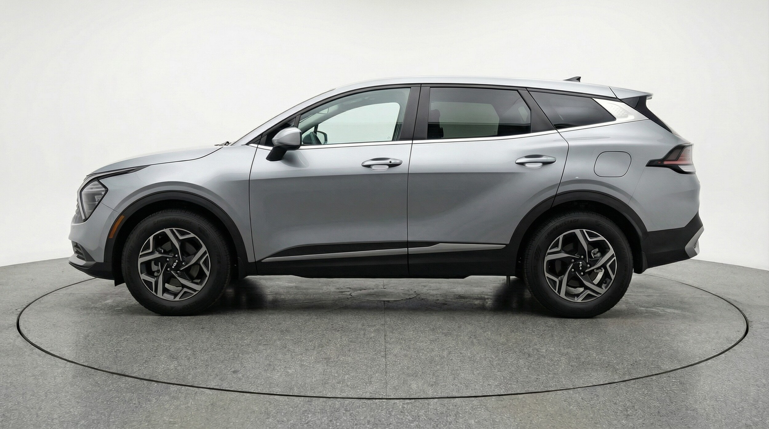 Thumbnail: 2025 Kia Sportage - 4