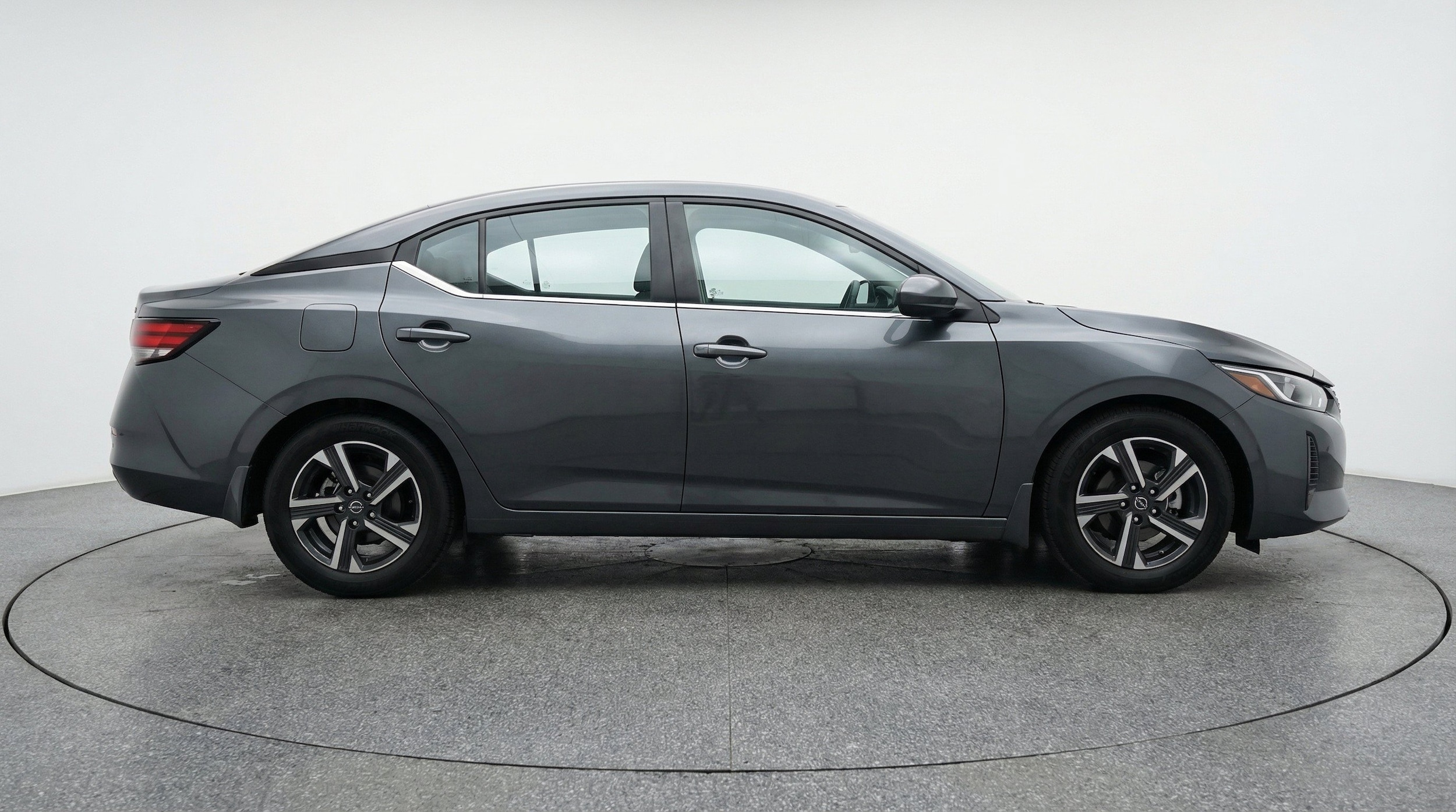 Thumbnail: 2025 Nissan Sentra - 10