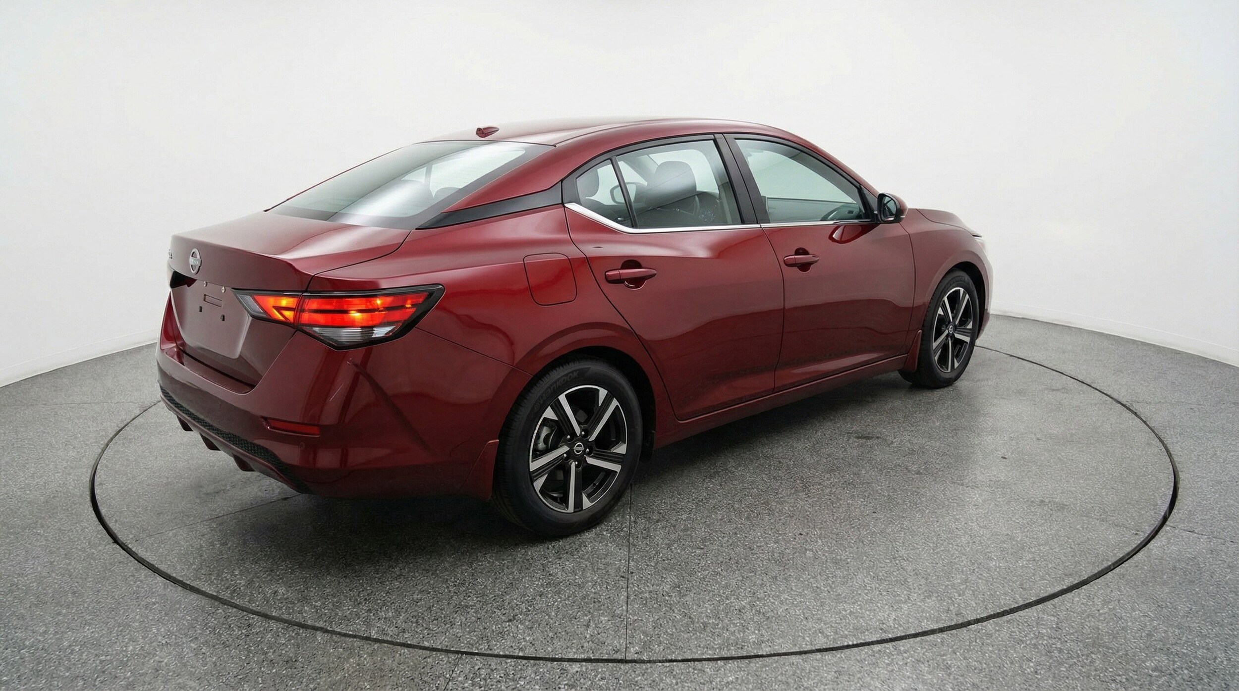 Thumbnail: 2025 Nissan Sentra - 9