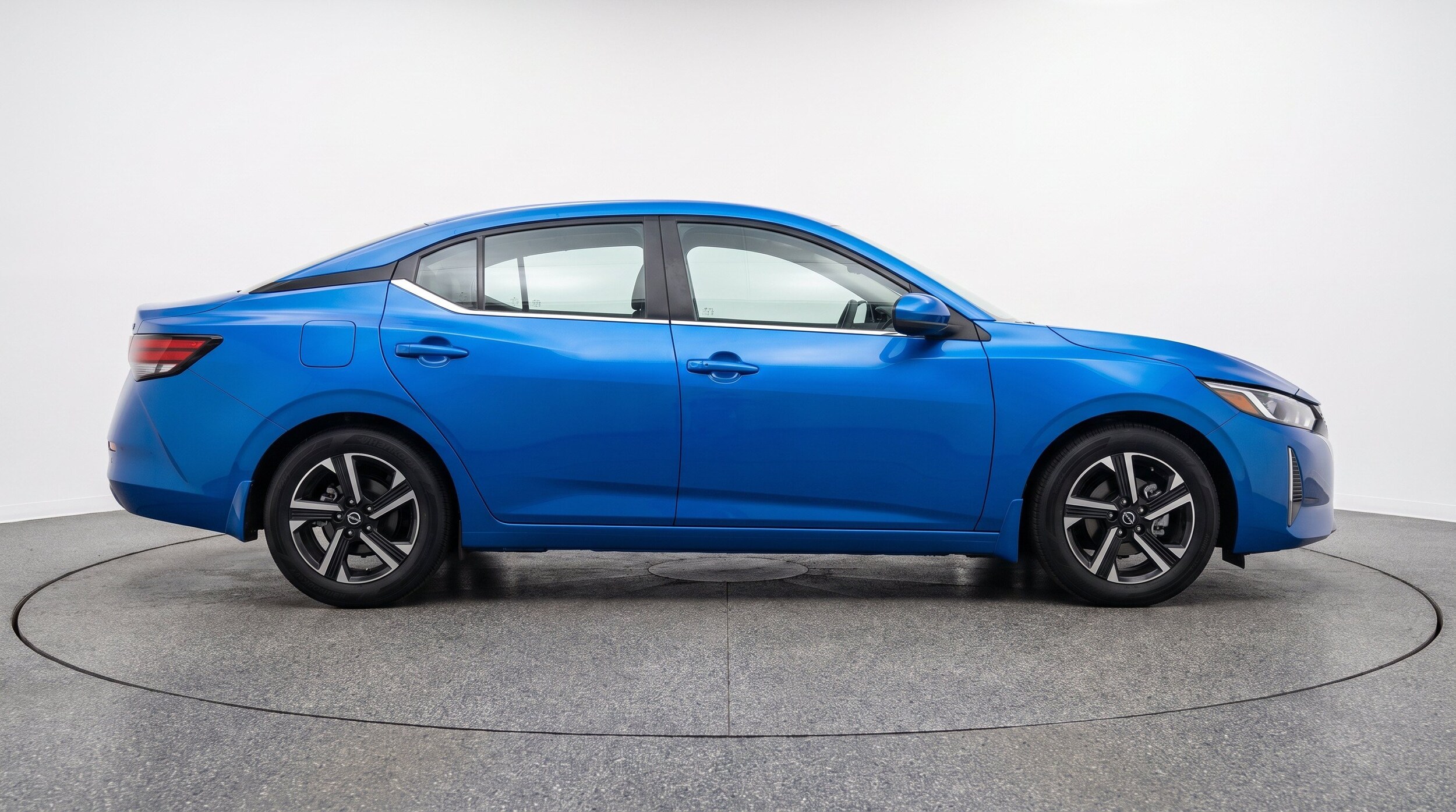 Thumbnail: 2025 Nissan Sentra - 11