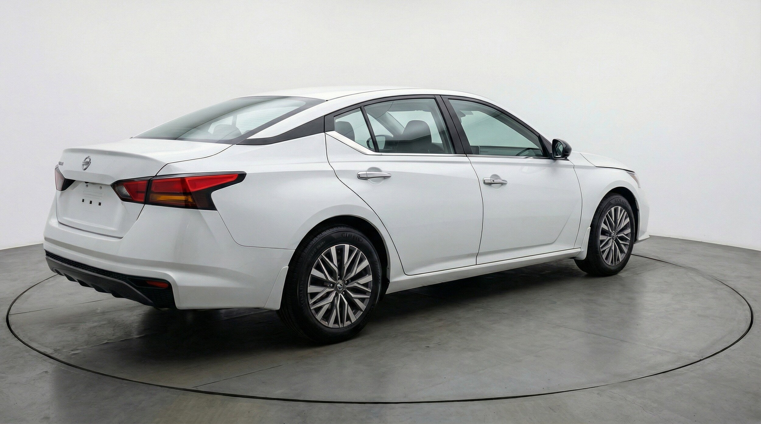 Thumbnail: 2025 Nissan Altima - 9