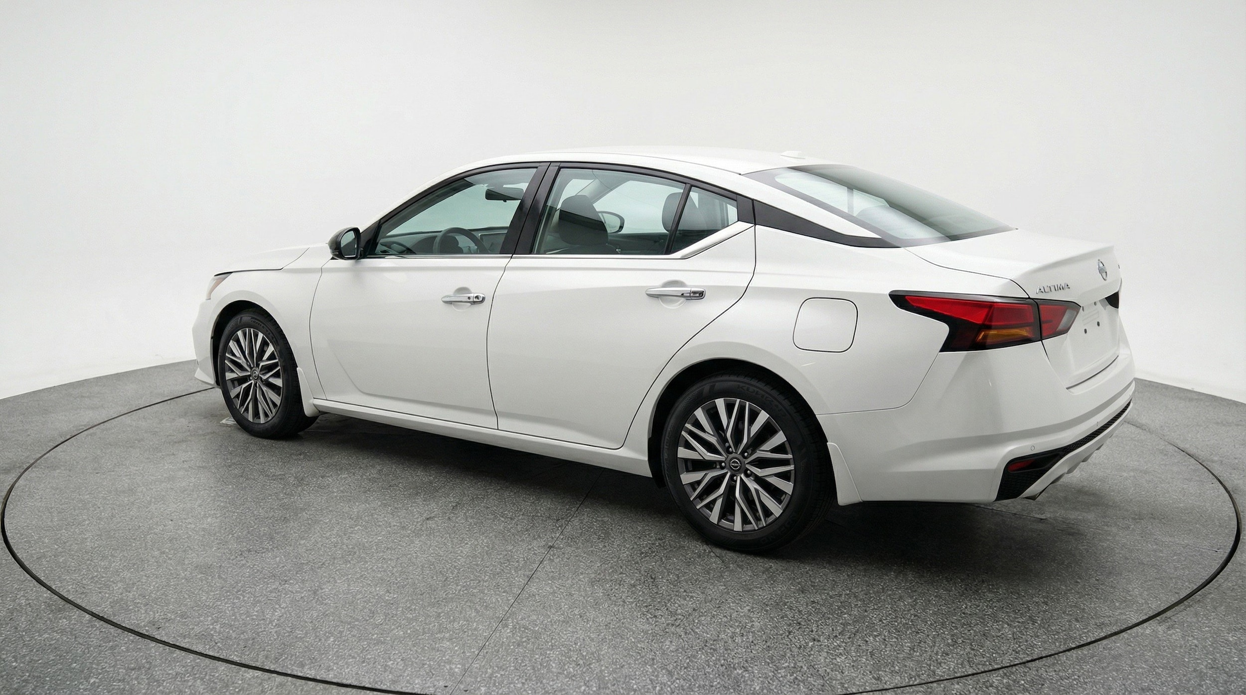Thumbnail: 2025 Nissan Altima - 6
