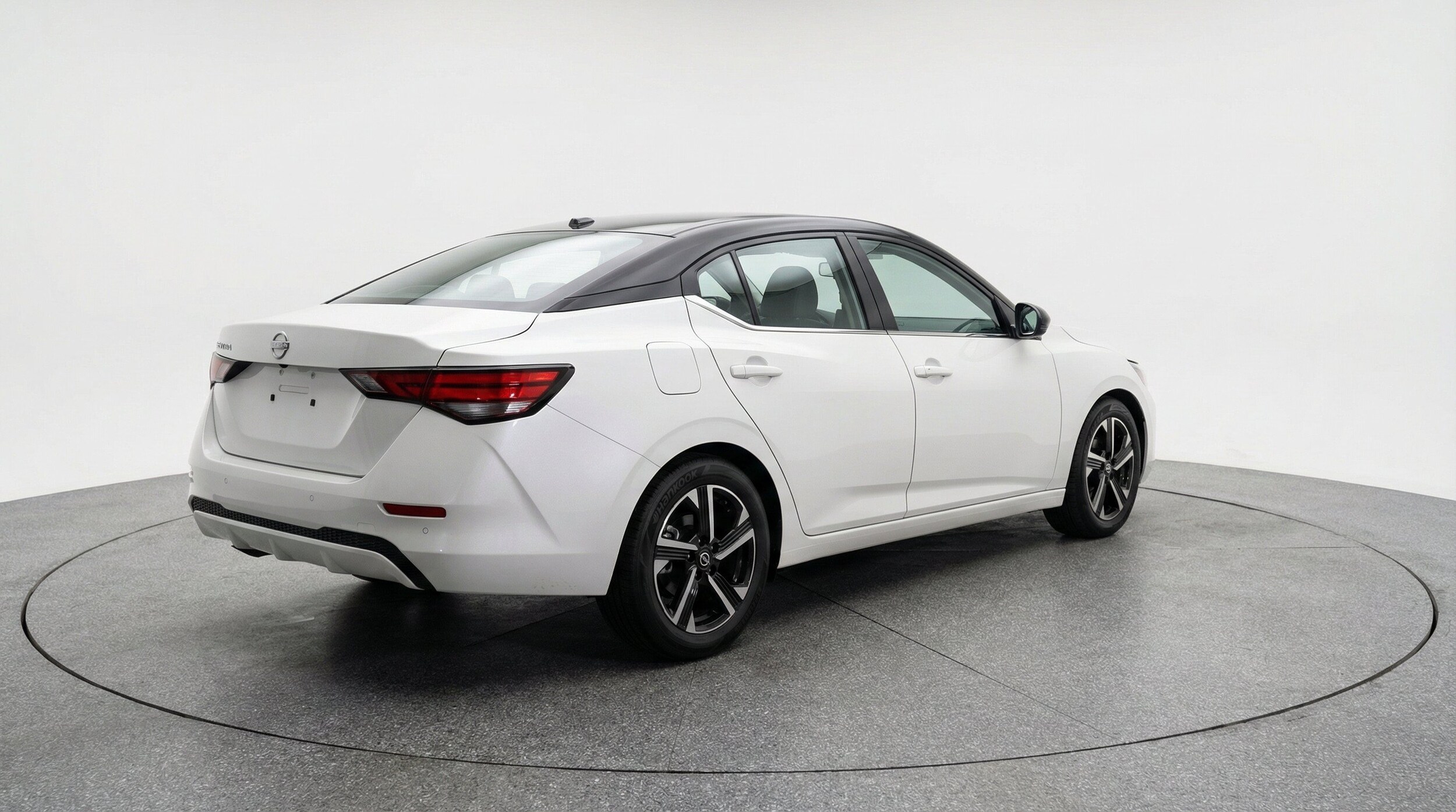 Thumbnail: 2025 Nissan Sentra - 9