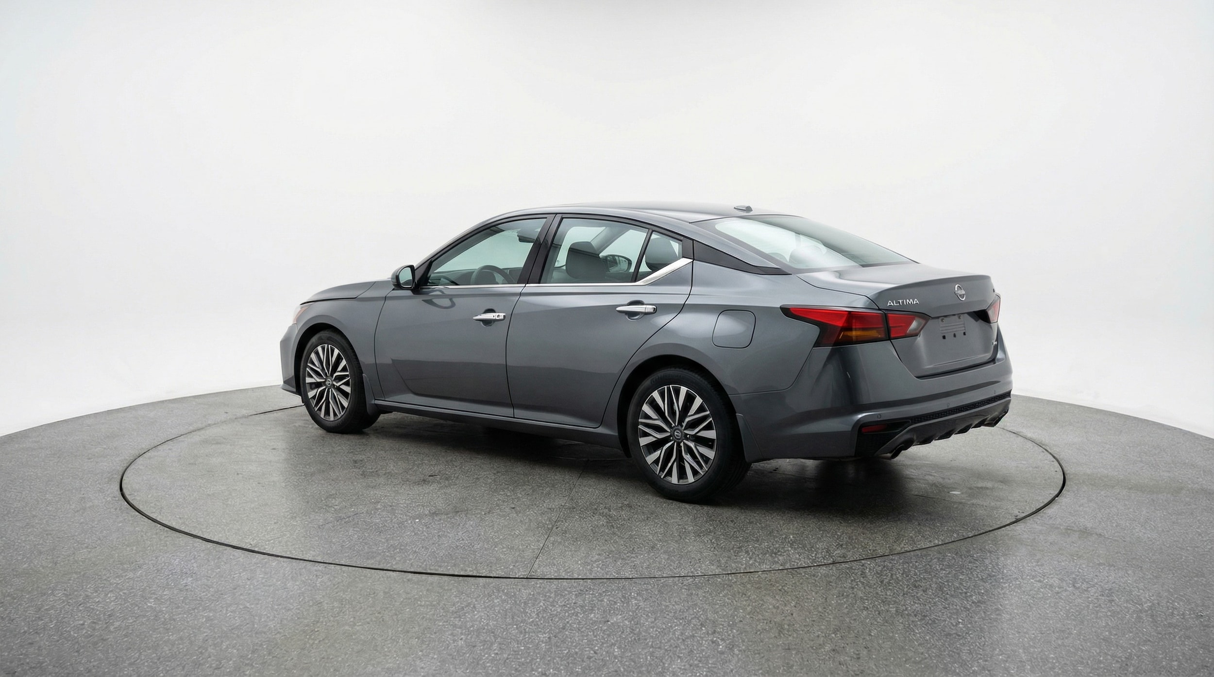 Thumbnail: 2025 Nissan Altima - 5