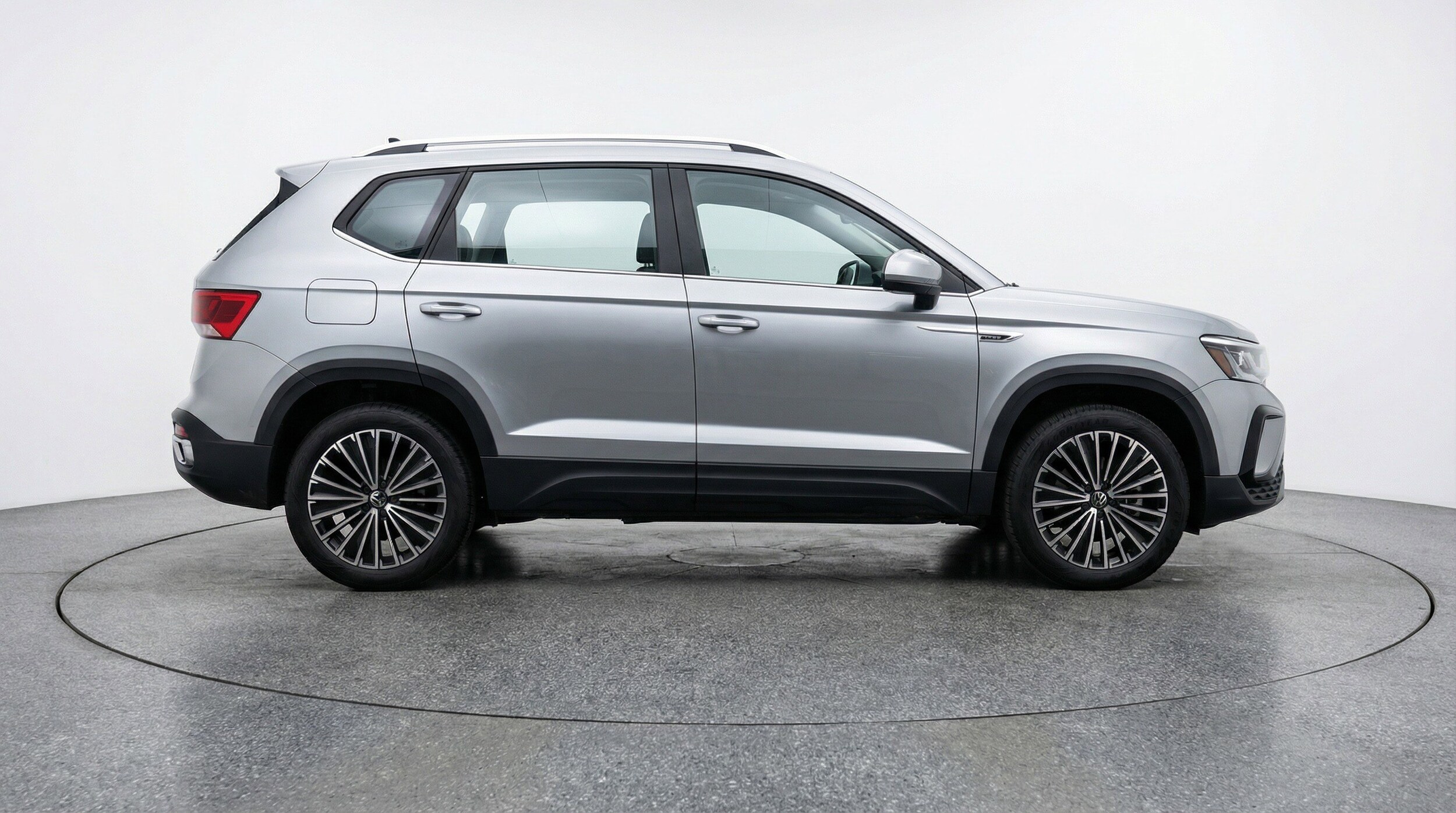 Thumbnail: 2025 Volkswagen Taos - 11