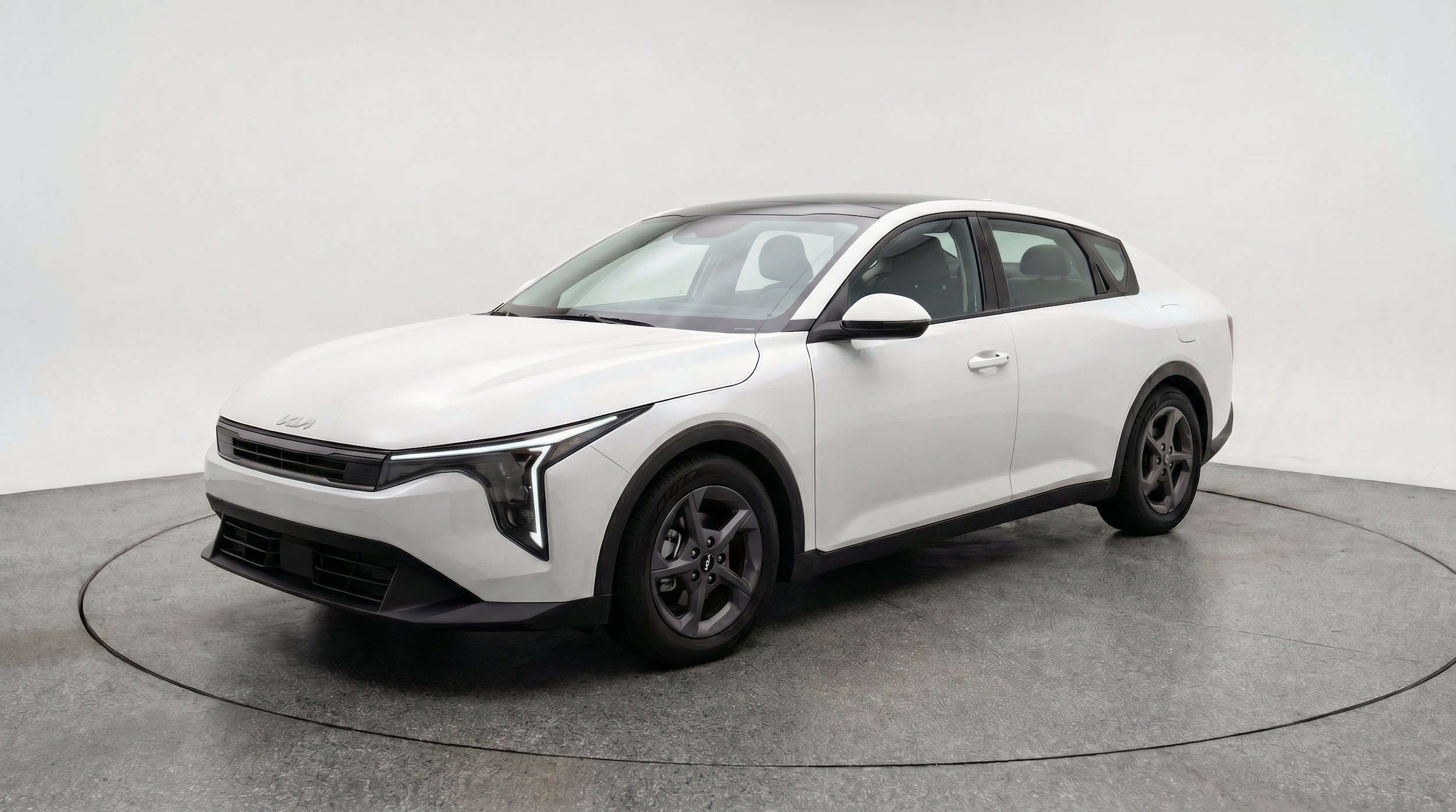 Thumbnail: 2025 Kia K4 - 3