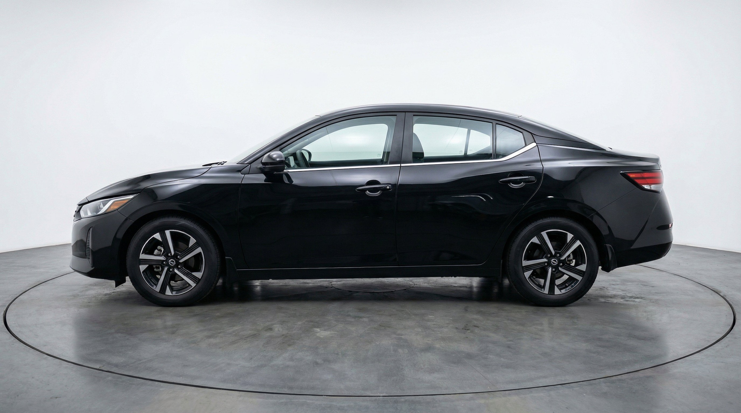 Thumbnail: 2025 Nissan Sentra - 5