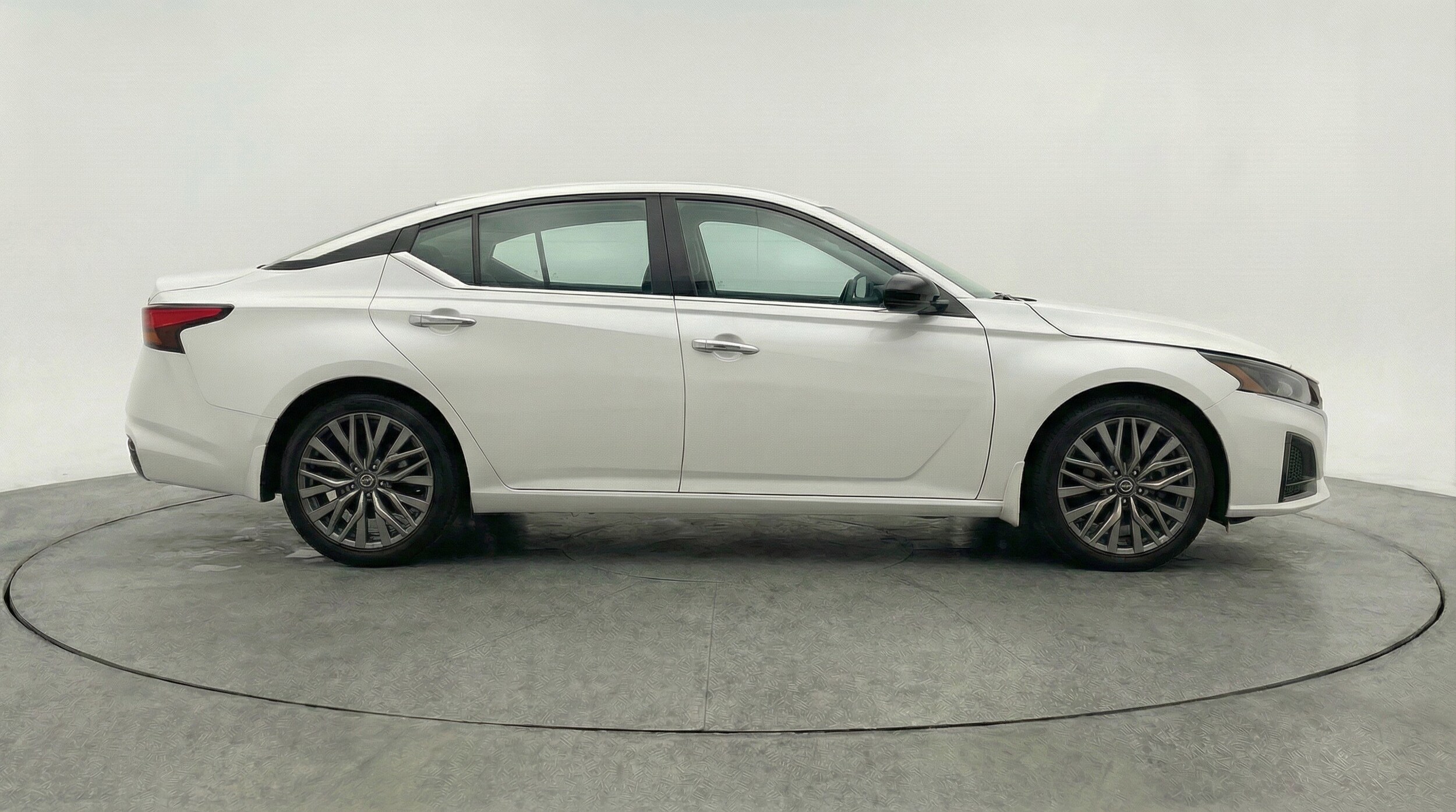 Thumbnail: 2025 Nissan Altima - 11